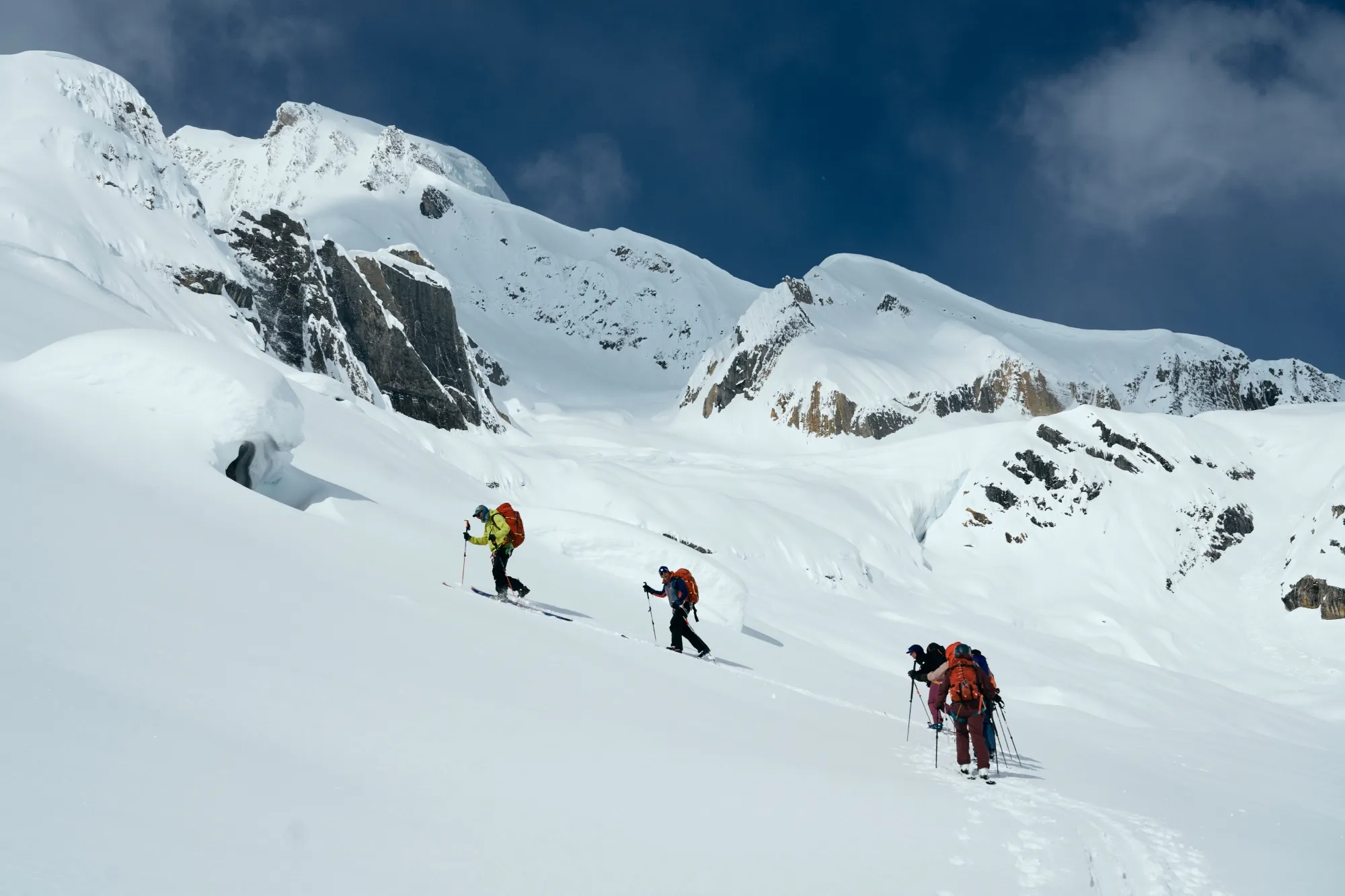 Backcountry skiier on the icefall traverse