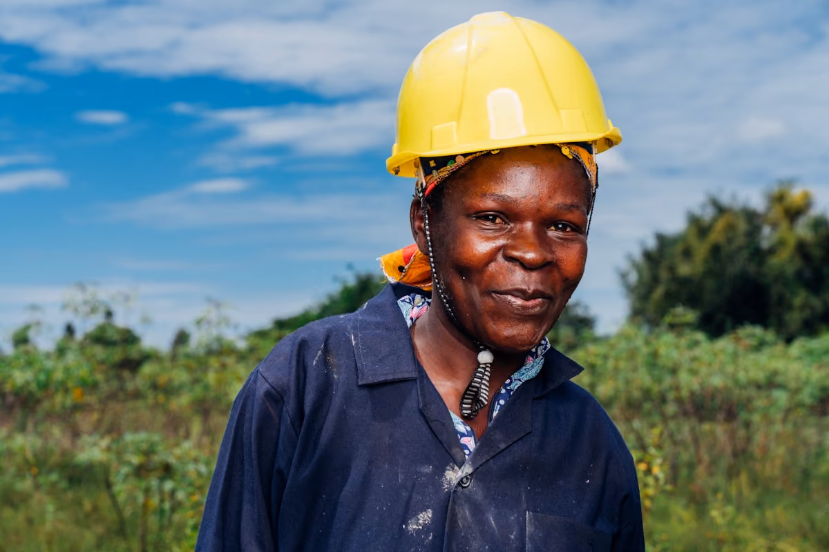 Headshot of Mary, a Stove Artisan in Kenya