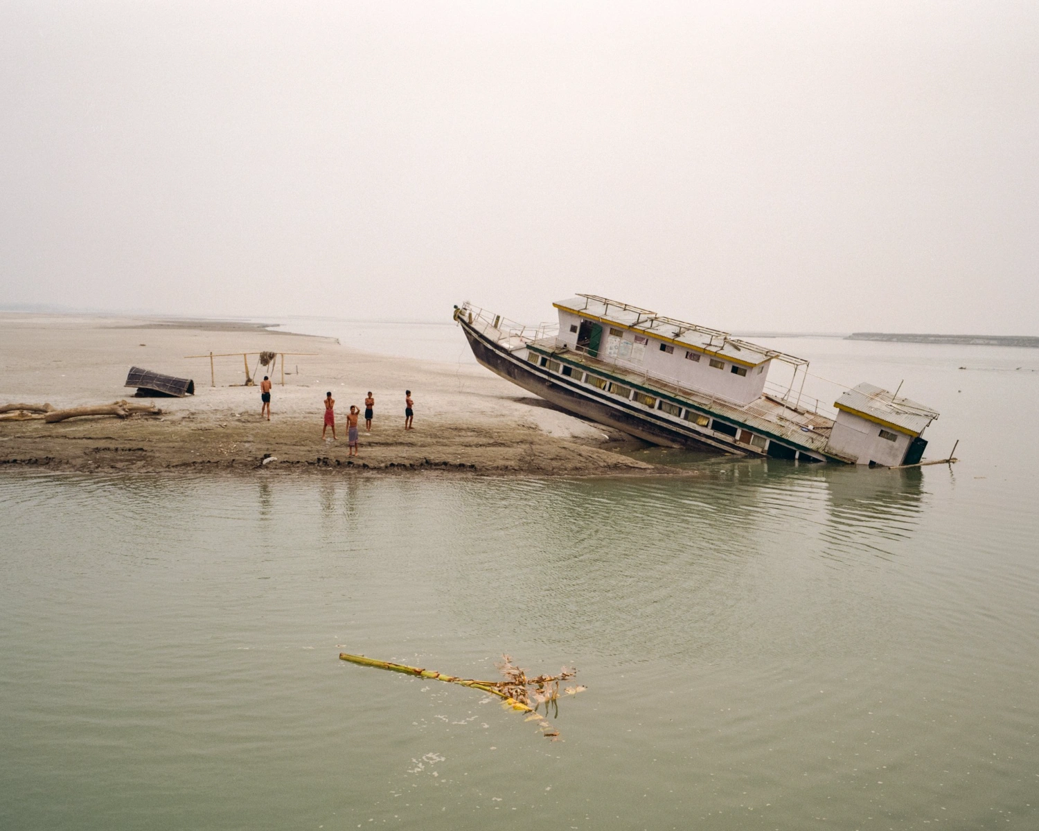 Flood Me, I'll be Here by András Zoltai, climate change, documentary photography