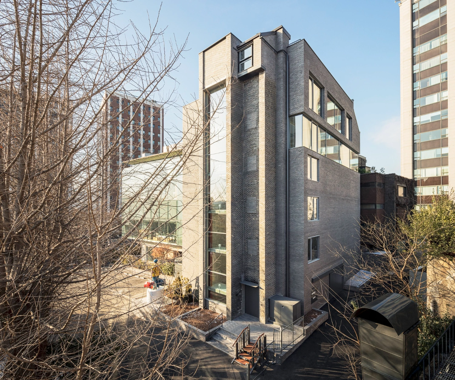Arario Gallery Seoul by Schemata Architects, Seoul Guide, art exhibition space, renovation, interior design