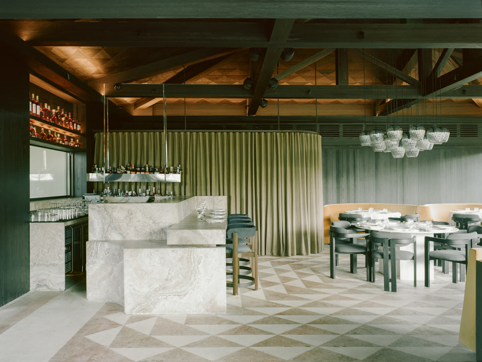 AIGLI Zappeiou by Neiheiser Argyros & Esé studio, athens city guide, restaurant, cafe, garden
