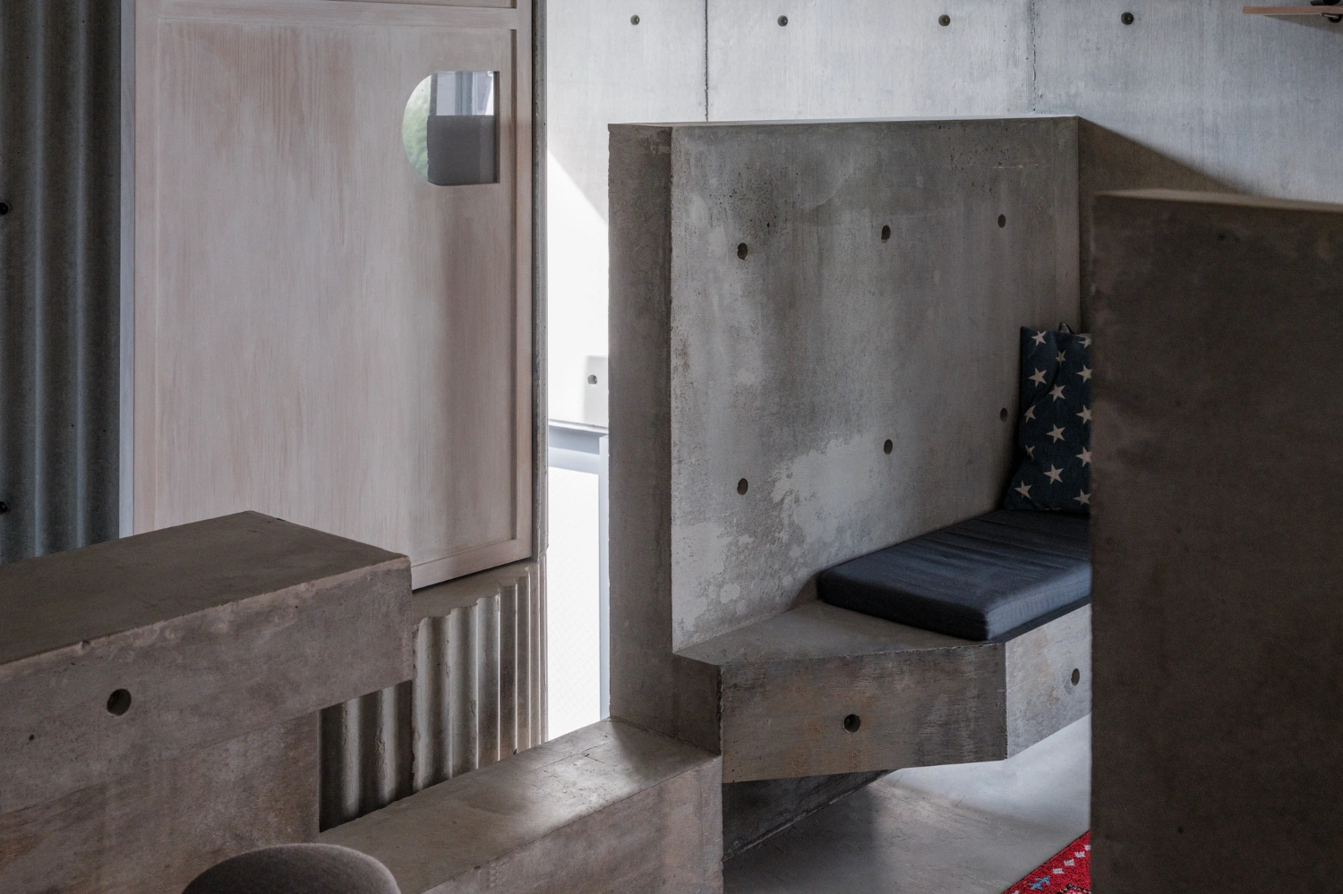 Nakano House by Suzuko Yamada Architects, jutaku, japanese architecture, Tokyo City Guide, concrete