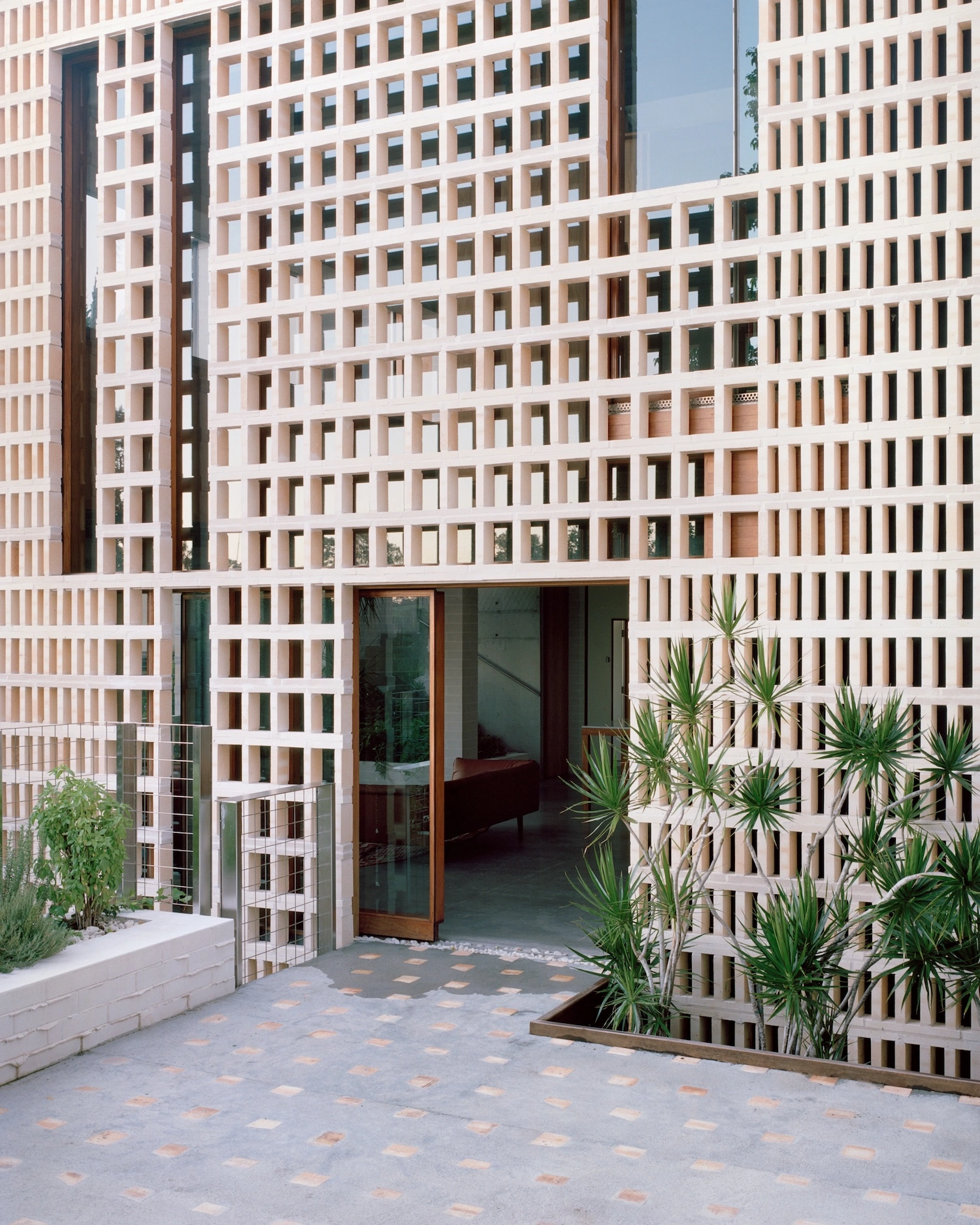 Birdwood House by Peter Besley, architecture, interior design, Australian project 