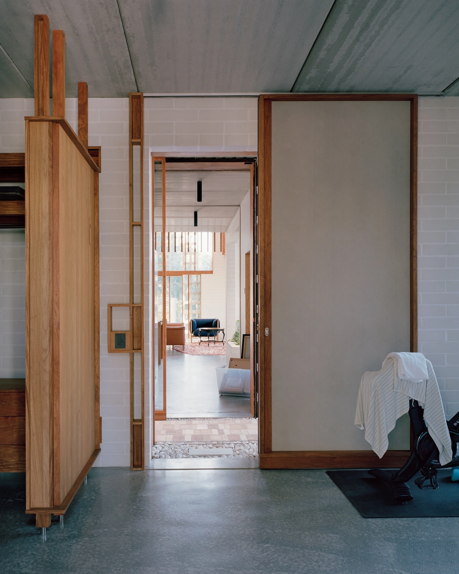Birdwood House by Peter Besley, architecture, interior design, Australian project 