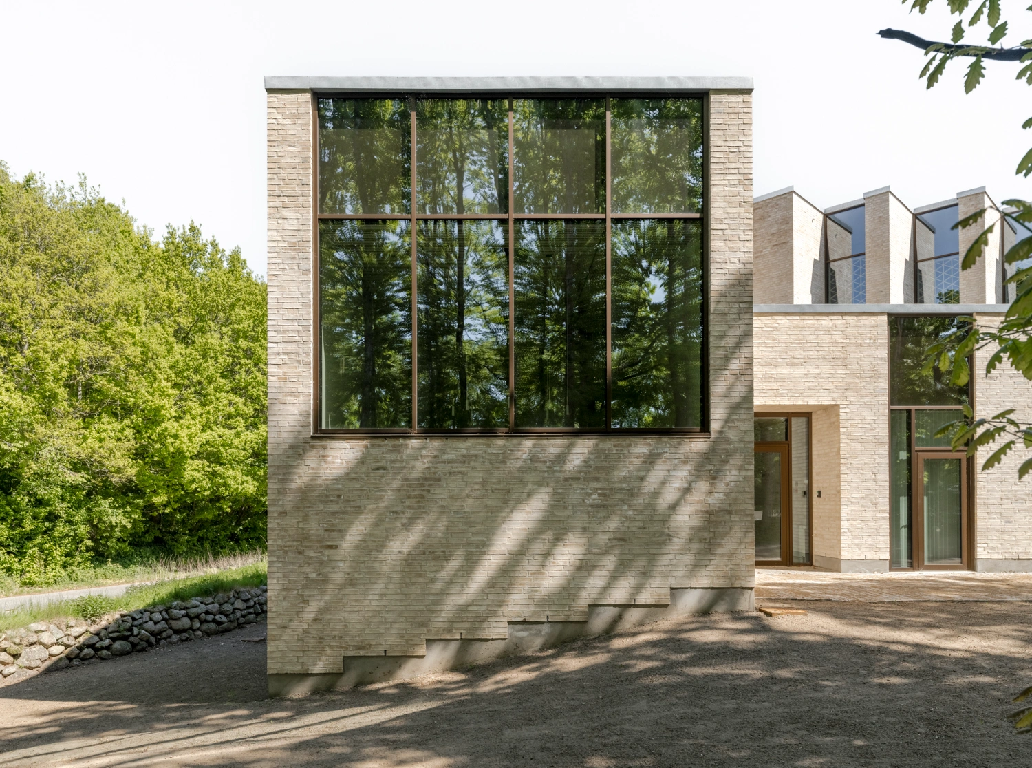 Højvangen Church by Henning Larsen + espen surnevik, sacral architectre, denmark guide