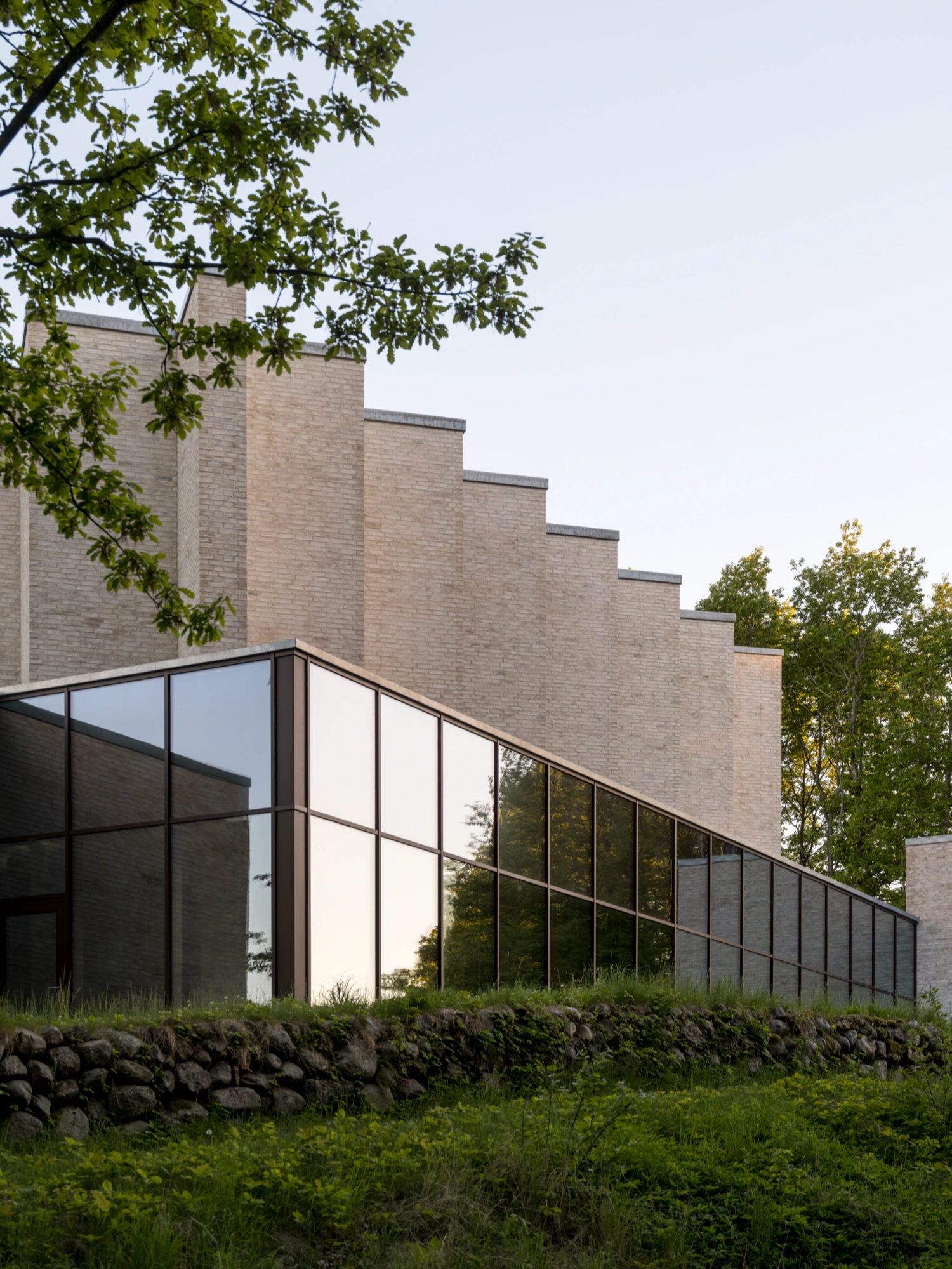 Højvangen Church by Henning Larsen + espen surnevik, sacral architectre, denmark guide
