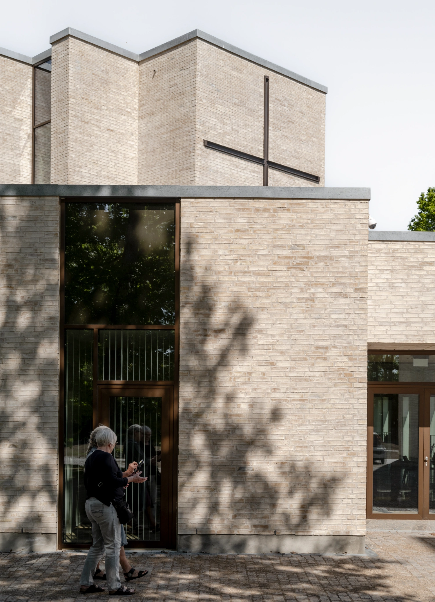Højvangen Church by Henning Larsen + espen surnevik, sacral architectre, denmark guide