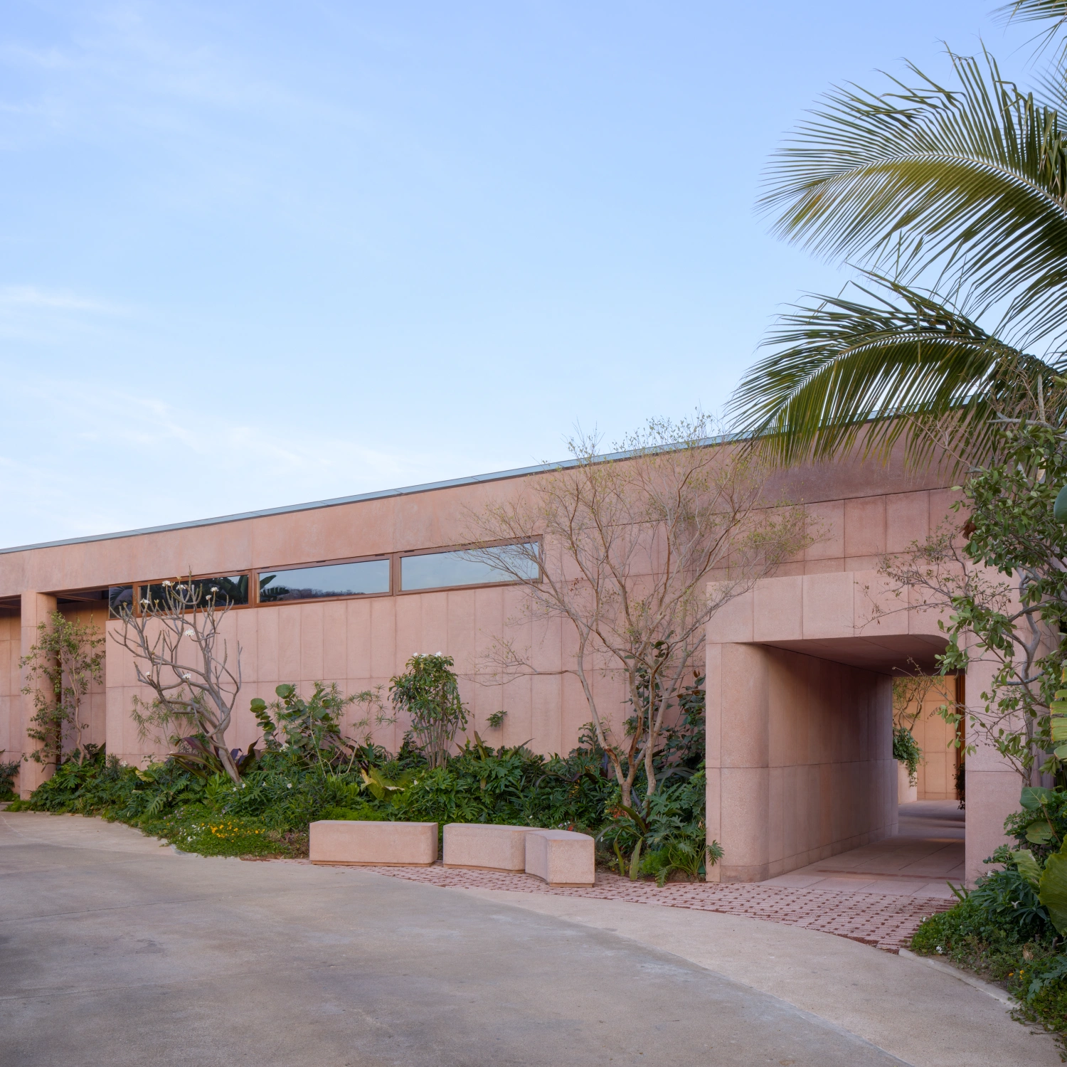 Rubra Restaurant by Ignacio Urquiza + Ana Paula de Alba, Mexico Guide, concrete architecture