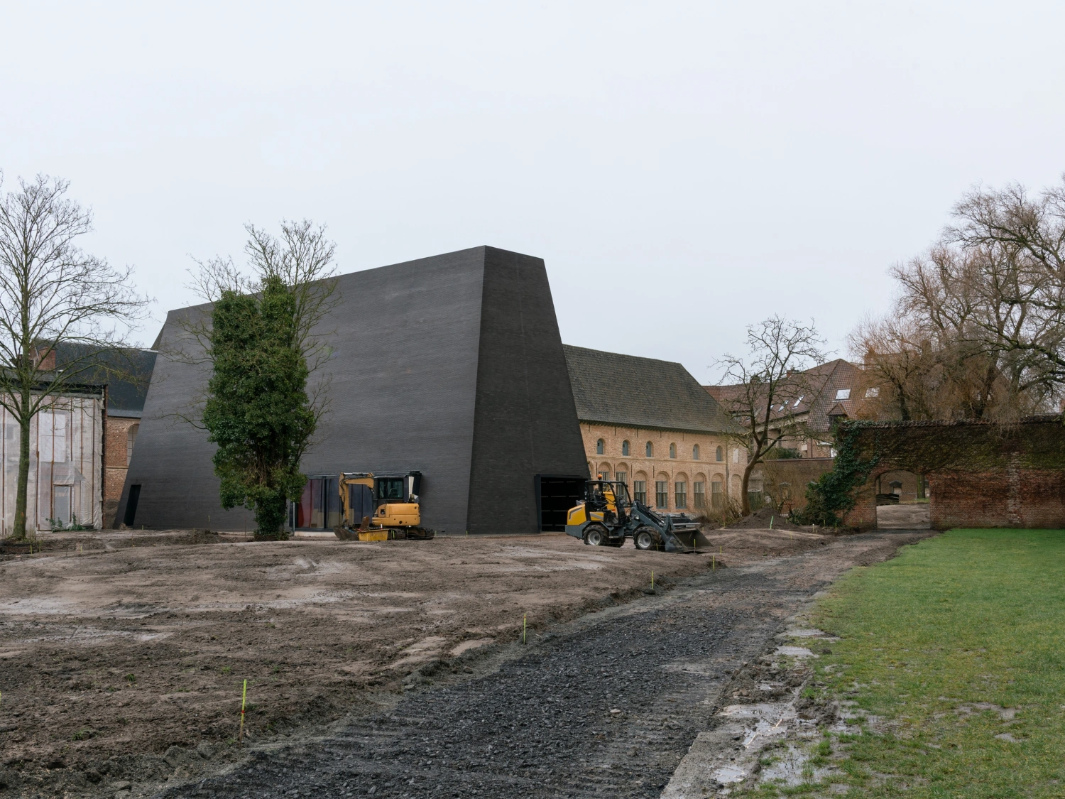 Abby Kortrijk by BAROZZI VEIGA, sacral architecture, belgium, cafe, minimalism