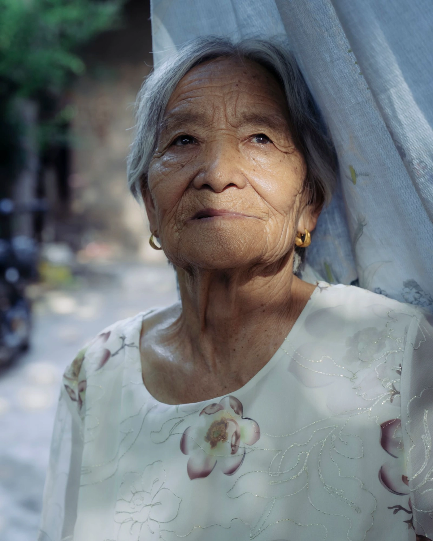 Don’t Leave Me by Kaiwei Duan, documentary photography, china, grandmother, people