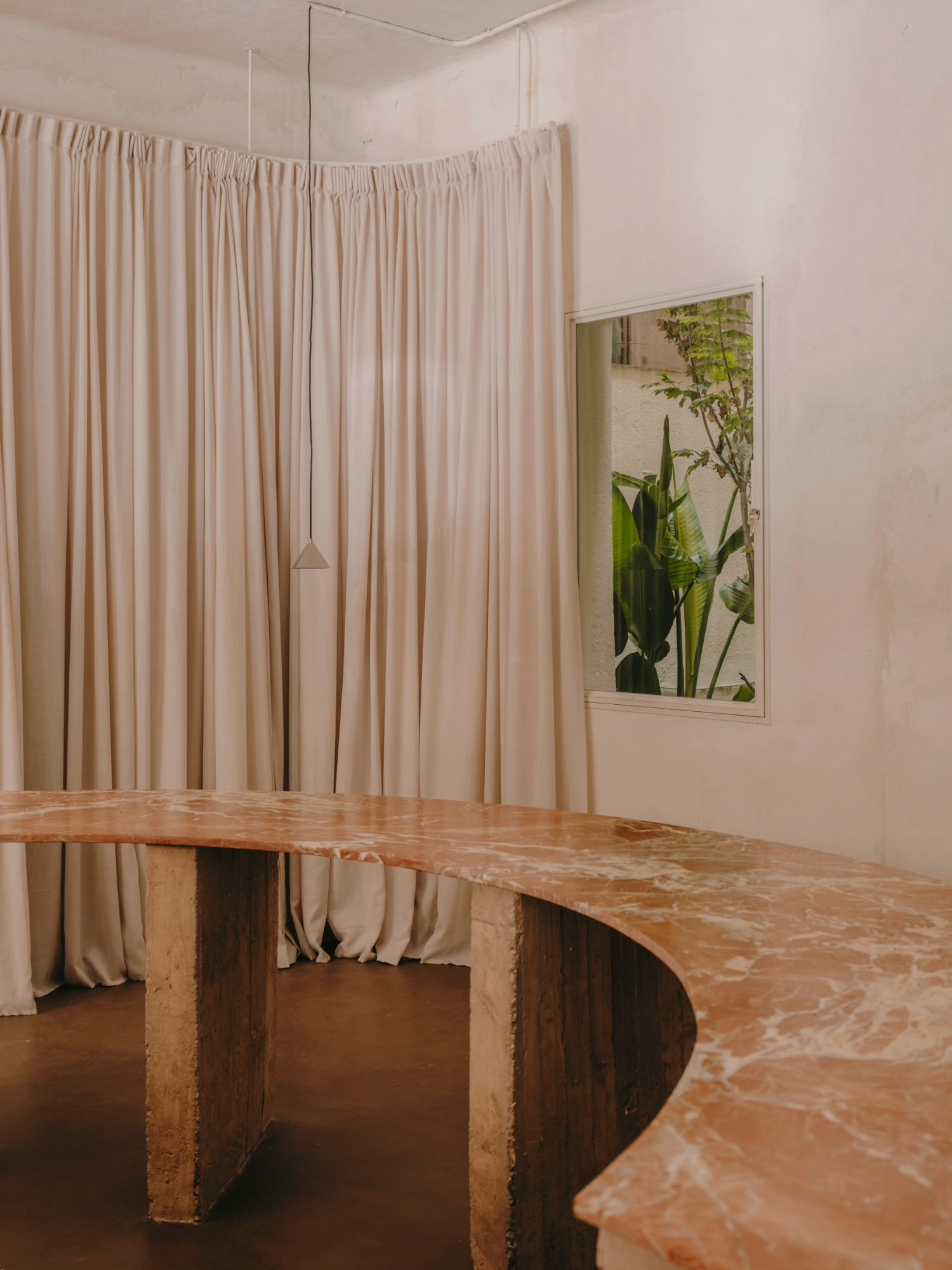 Alblanc Atelier by Plantea Estudio, flower shop, interior design, Madrid Guide