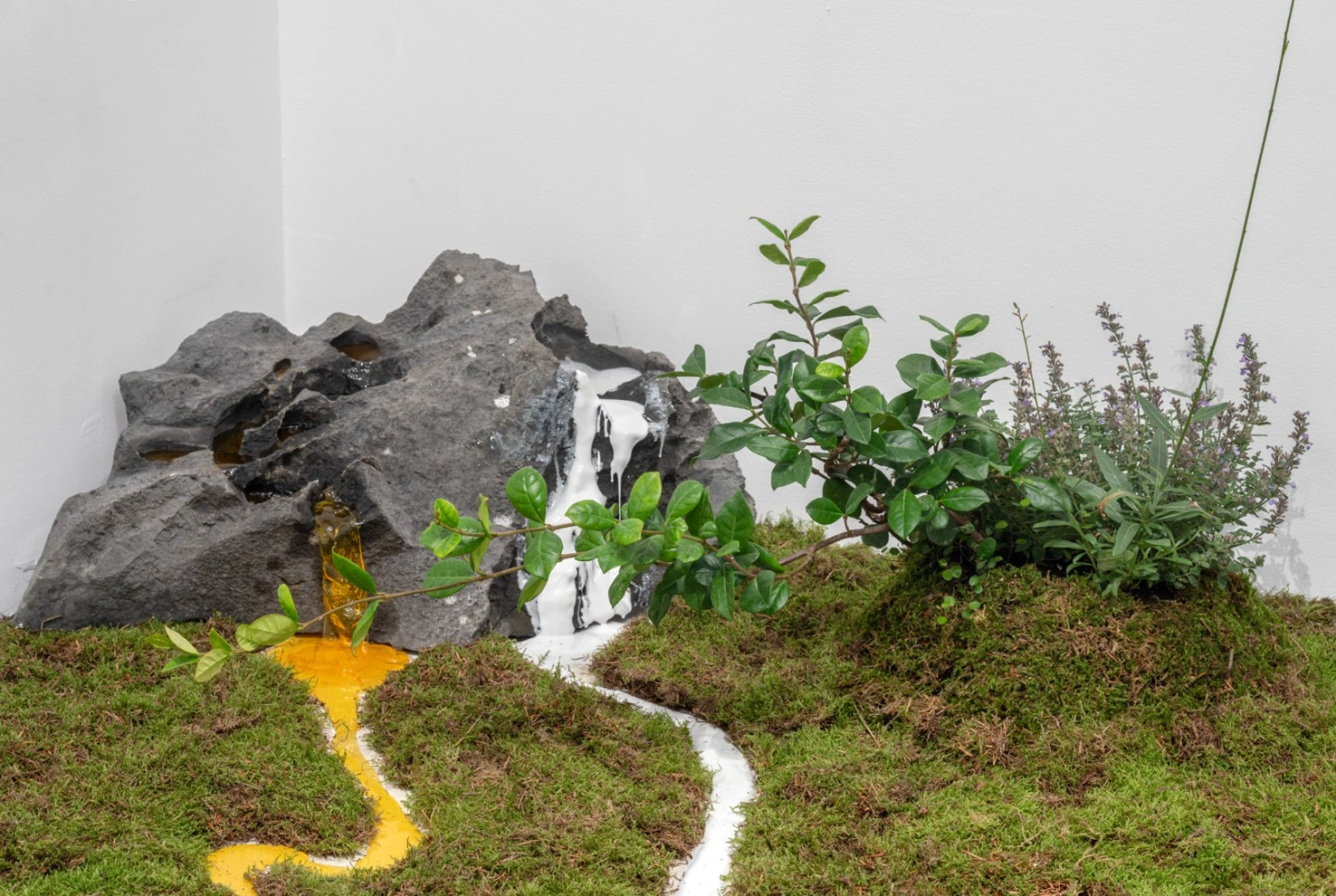 "It’s important to have ur fangs out at the end of the world" by Precious Okoyomon at Mendes Wood DM, Paris Guide, art exhibition