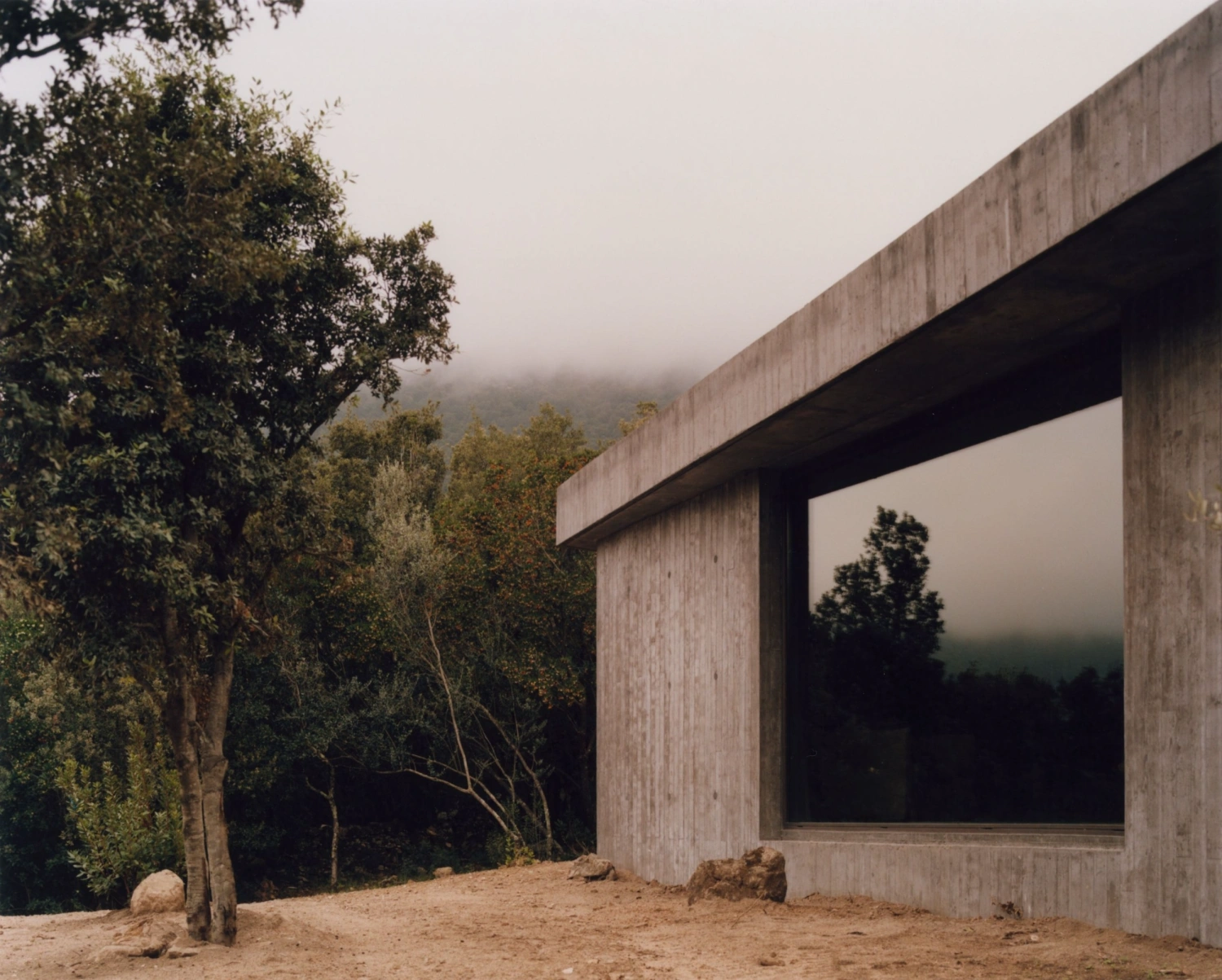 House D by Orma Architettura, concrete architecture, private house, france
