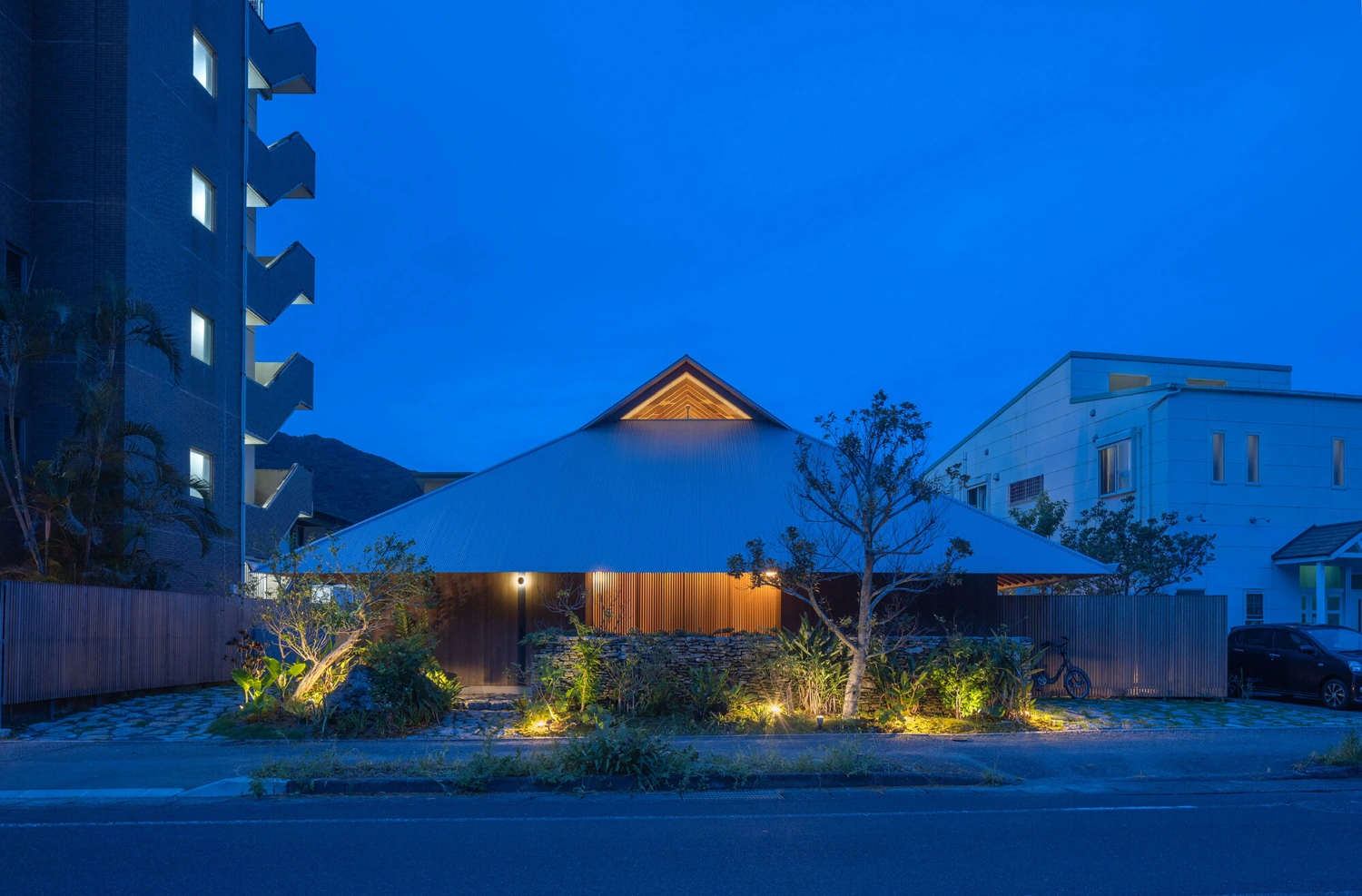 AMAMI House by Sakai Architects, japanese architecture, family house