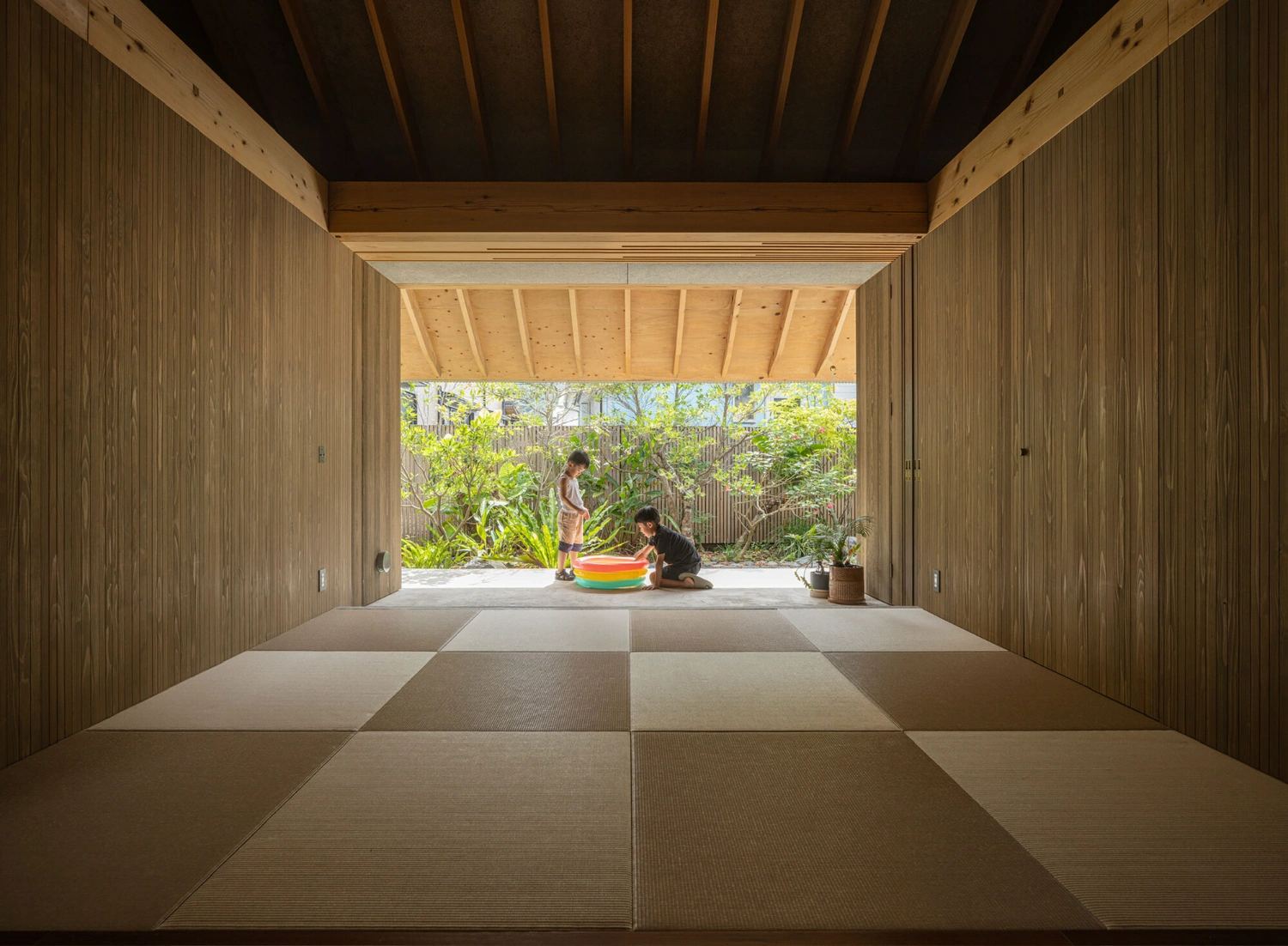 AMAMI House by Sakai Architects, japanese architecture, family house