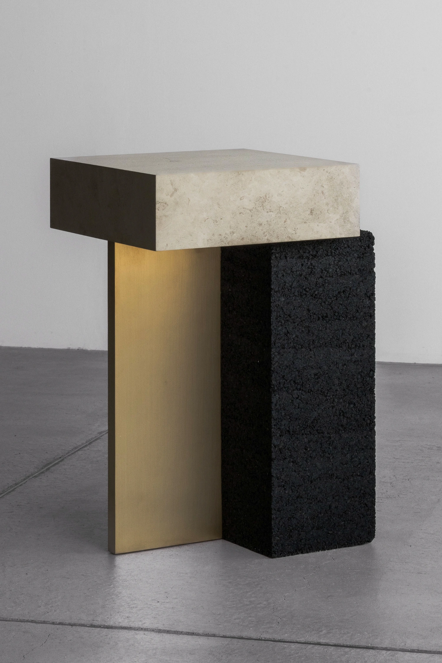 So Koizumi’s As collection reimagines asphalt as a connective force, uniting stone, metal, and resin. Design, minimalism