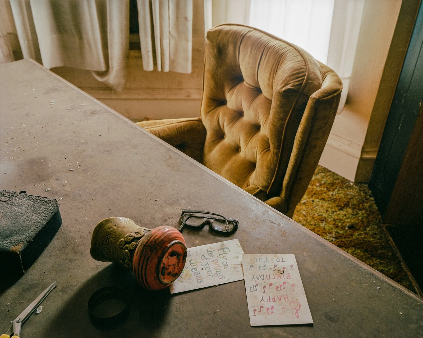 Galaxies Beneath a Dying Sky by Francesco Aglieri Rinella, documentary photography, analog film, united states