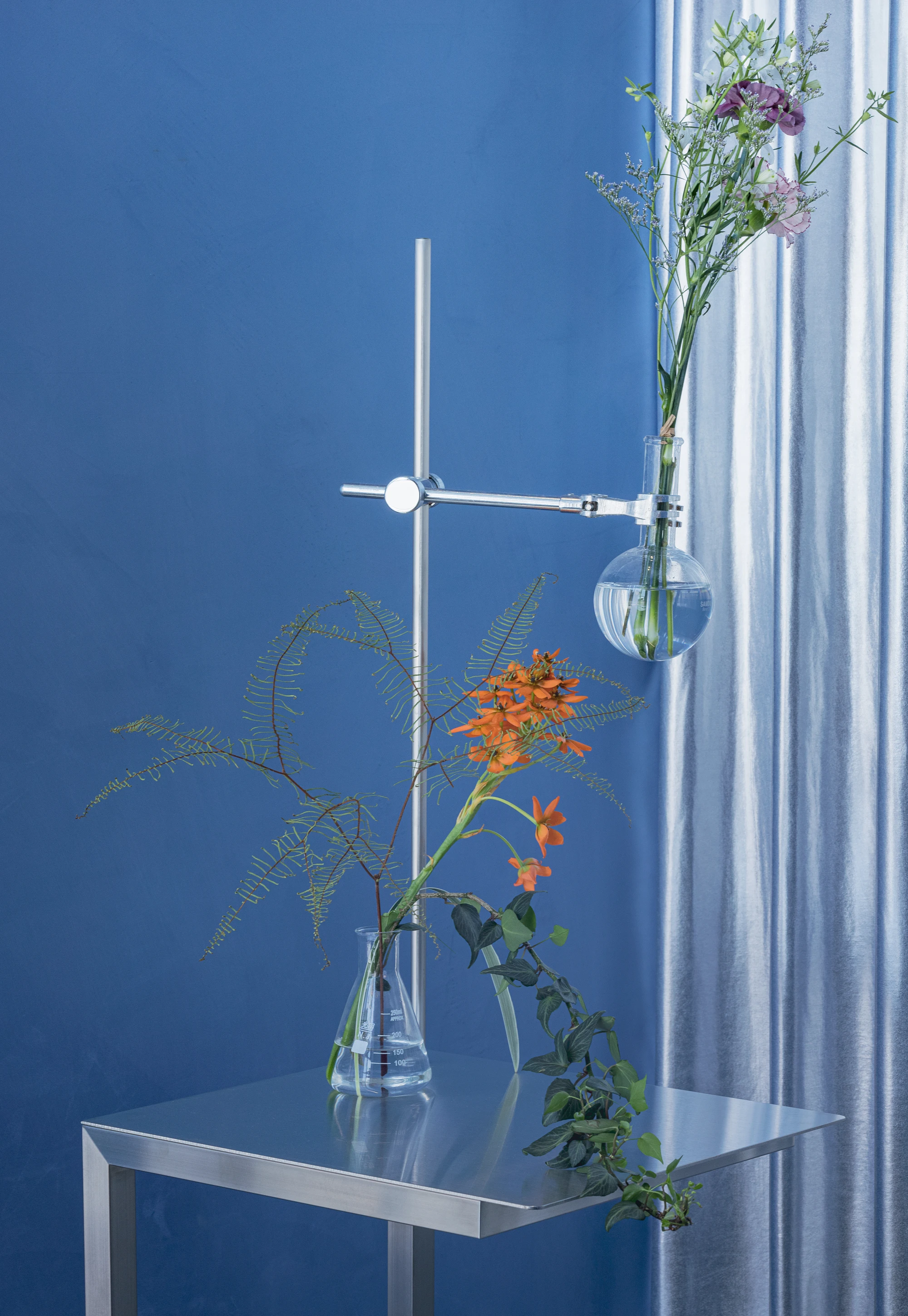 O'flower futuristic florist interior by plainoddity with stainless steel and blue walls, Seoul Guide, interior design