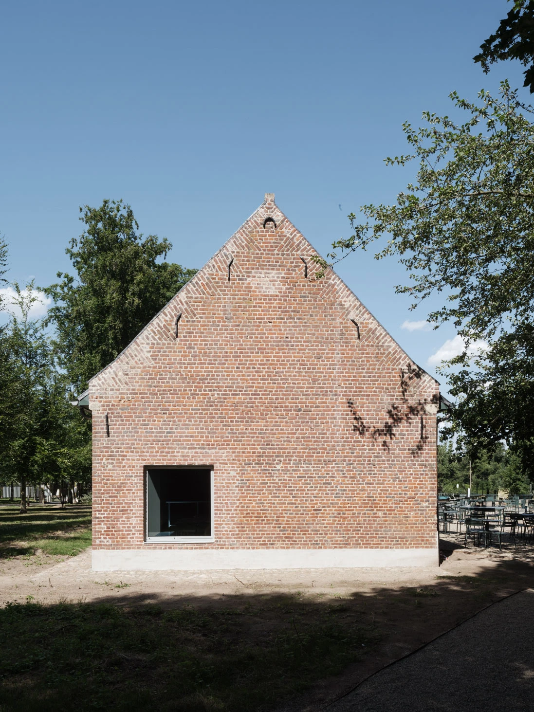 GRAEG restaurant in historic Belgian farmstead by i.s.m.architecten, restaurant, cafe, guide