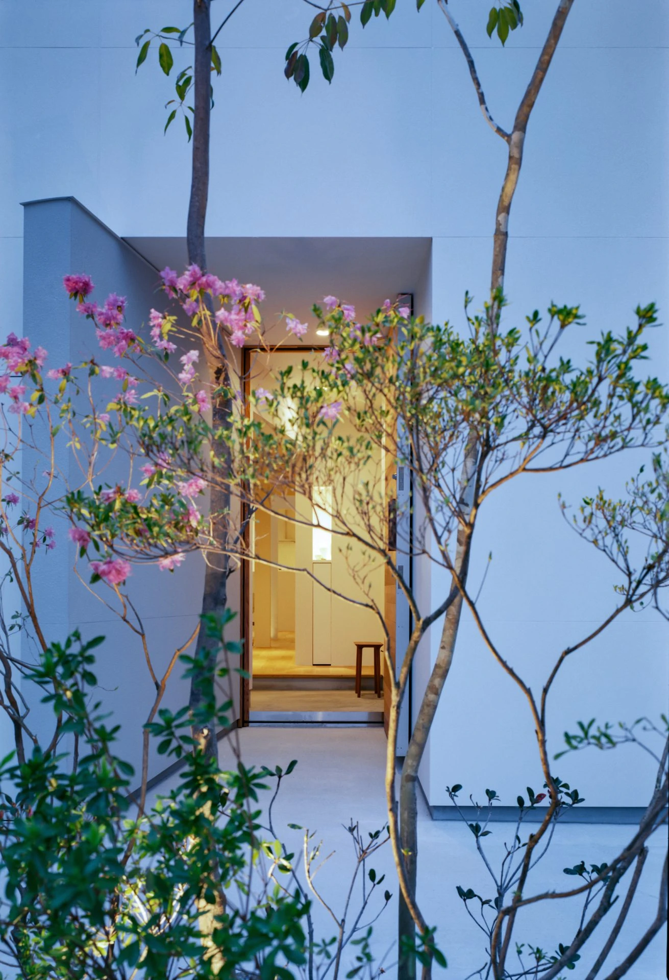 House in Kashiwara curved interior by Fujiwaramuro Architects in Osaka, jutaku, japan, architecture
