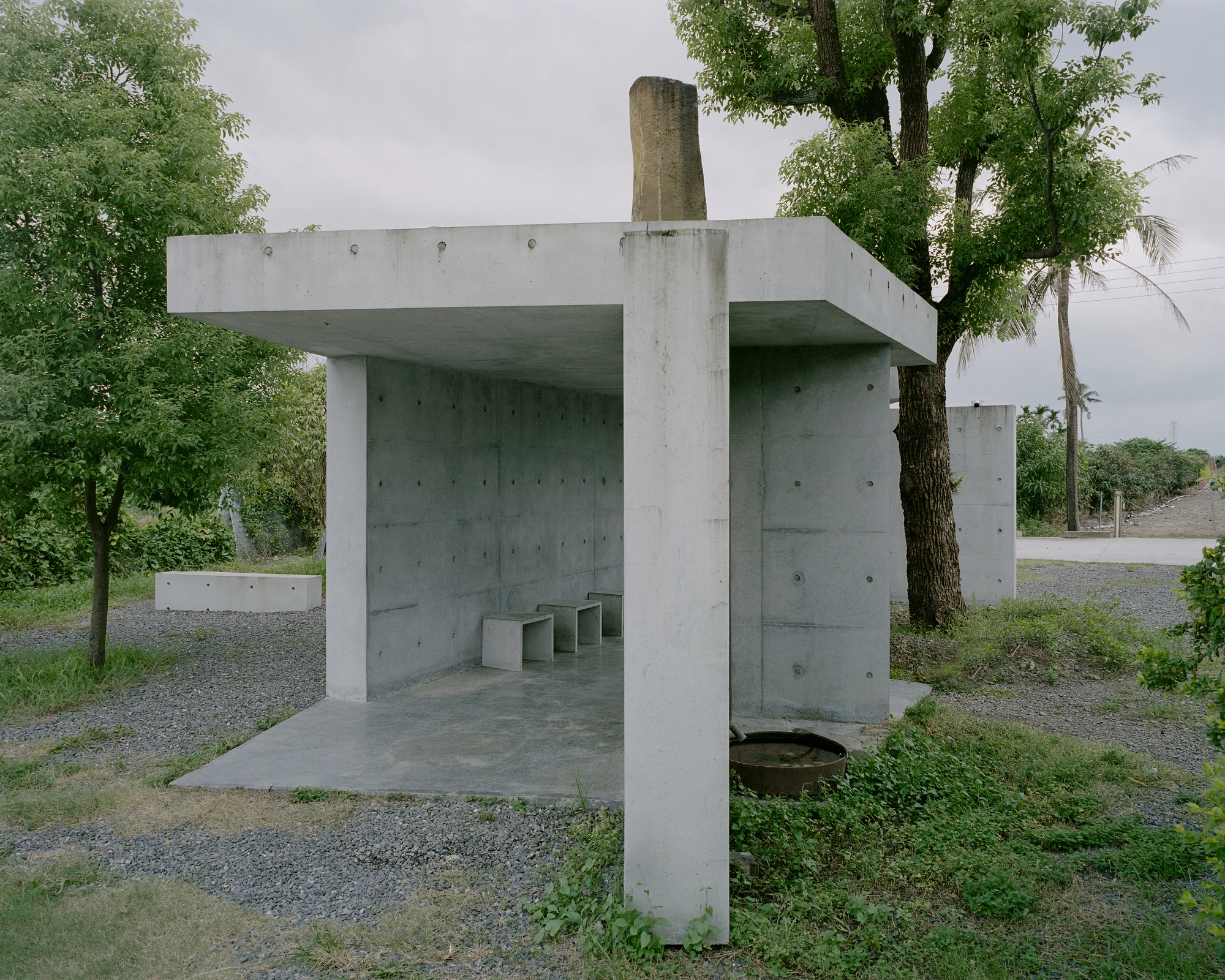 Entry Pavilion by metrics architecture studio, hospital pavilion, Taiwan Guide, concrete architecture, public space