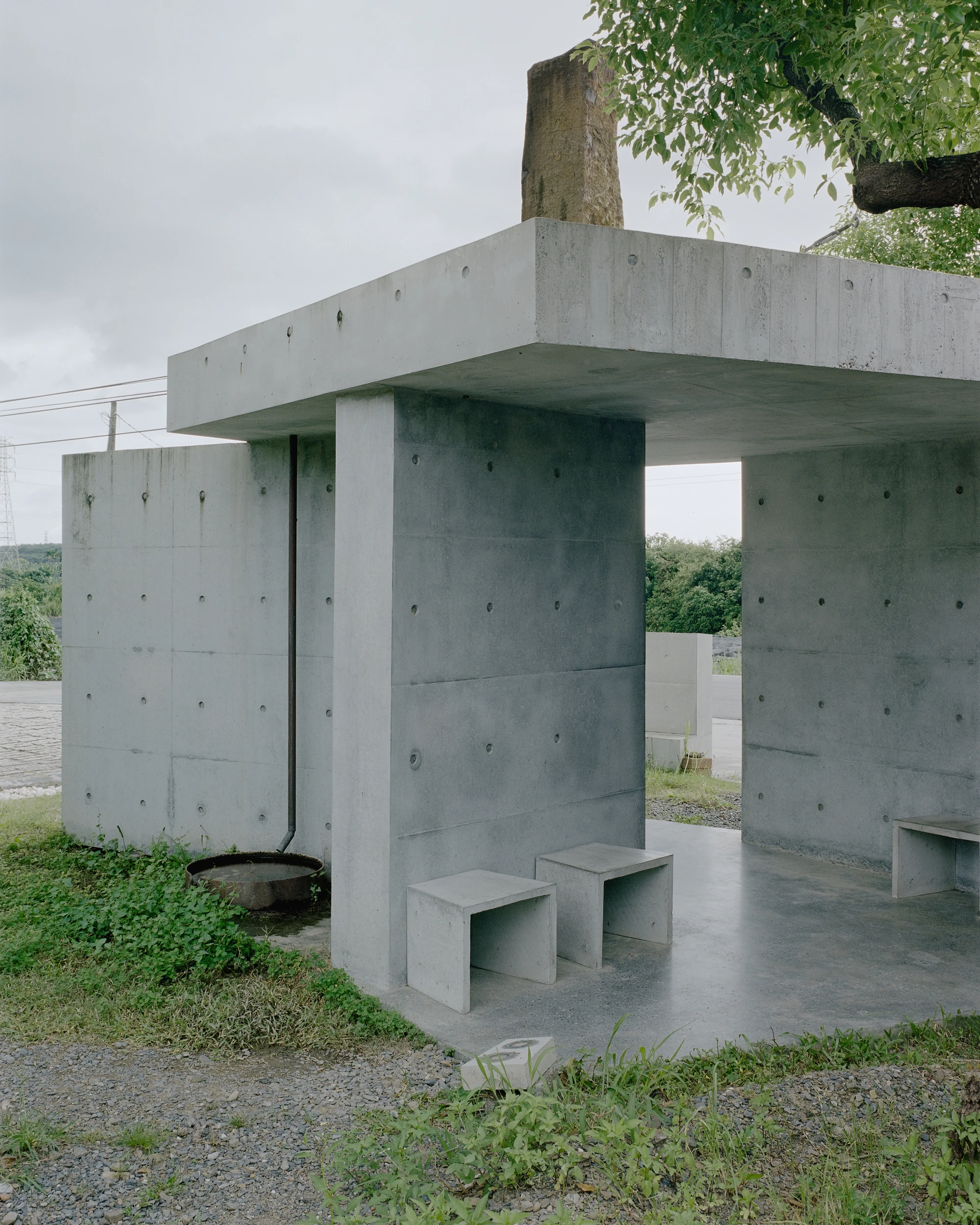 Entry Pavilion by metrics architecture studio, hospital pavilion, Taiwan Guide, concrete architecture, public space