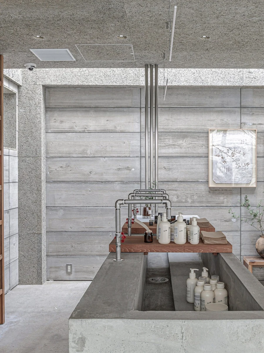 Le Labo Store by Schemata Architects, Daikanyama, Tokyo, Japan, wood grain concrete, concept store, interiors
