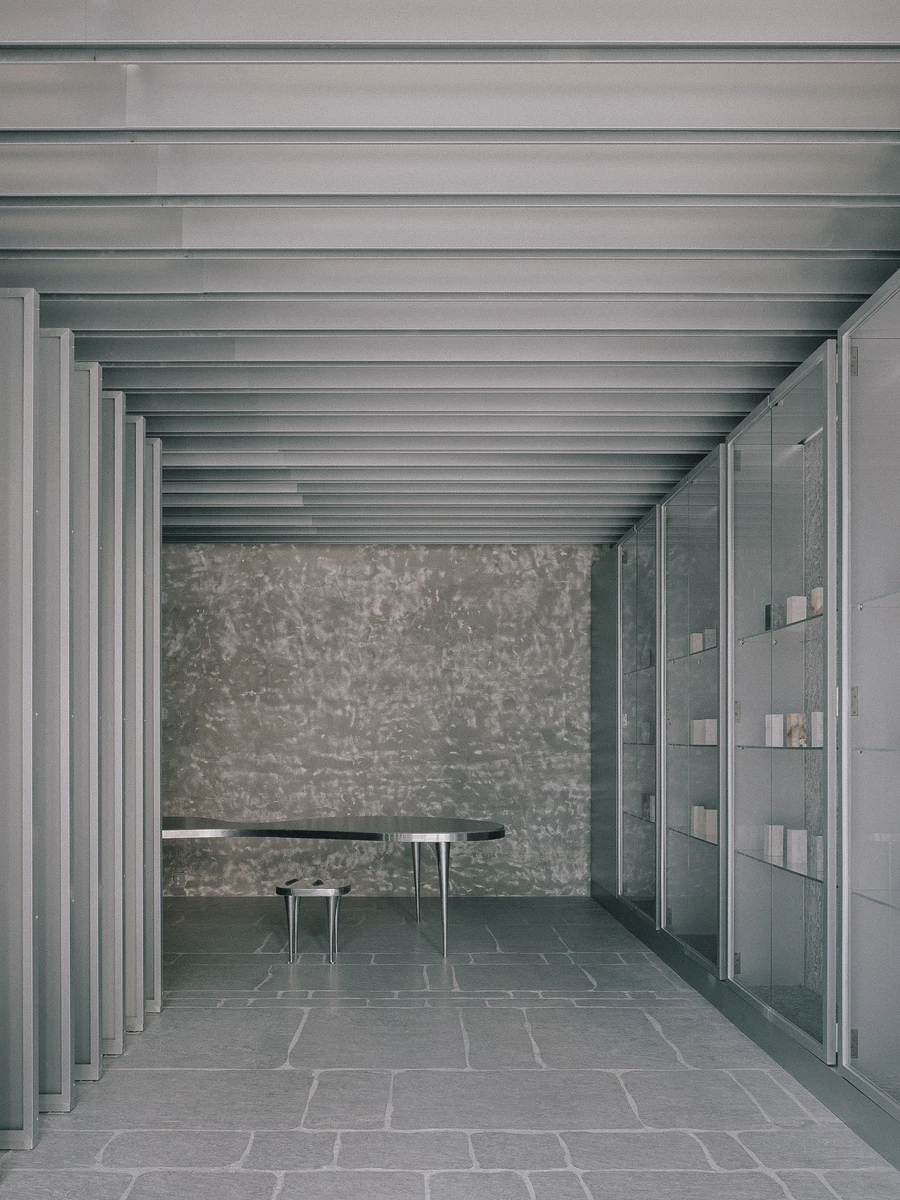 ST01 Flagship Store Seoul, South Korea, stone showroom, Lee Yongbaek, palladiana floor, rail-mounted panels, interiors