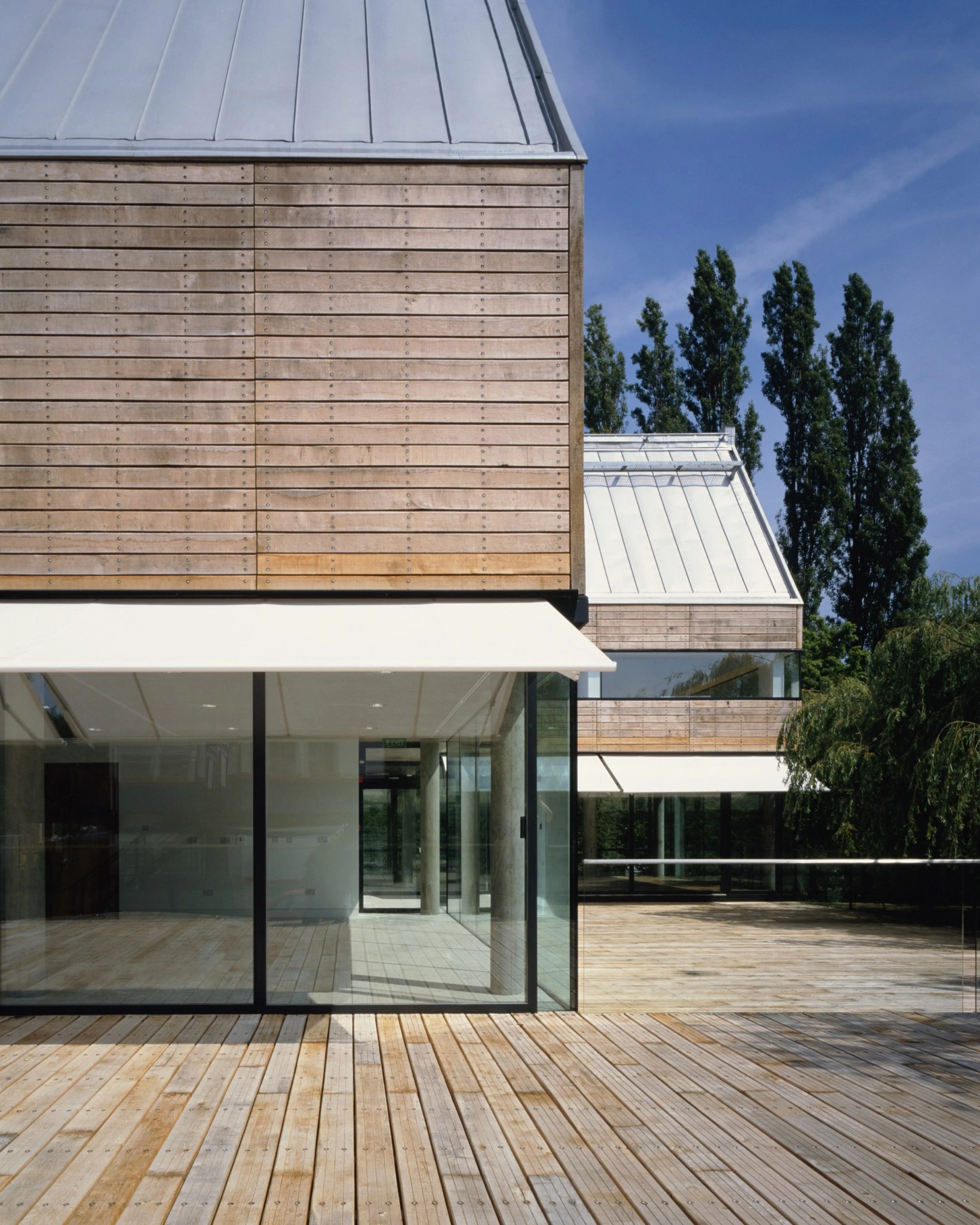River and Rowing Museum by David Chipperfield Architects, Henley-on-Thames, Oxfordshire, UK, green oak, concrete, pitched volumes, barn