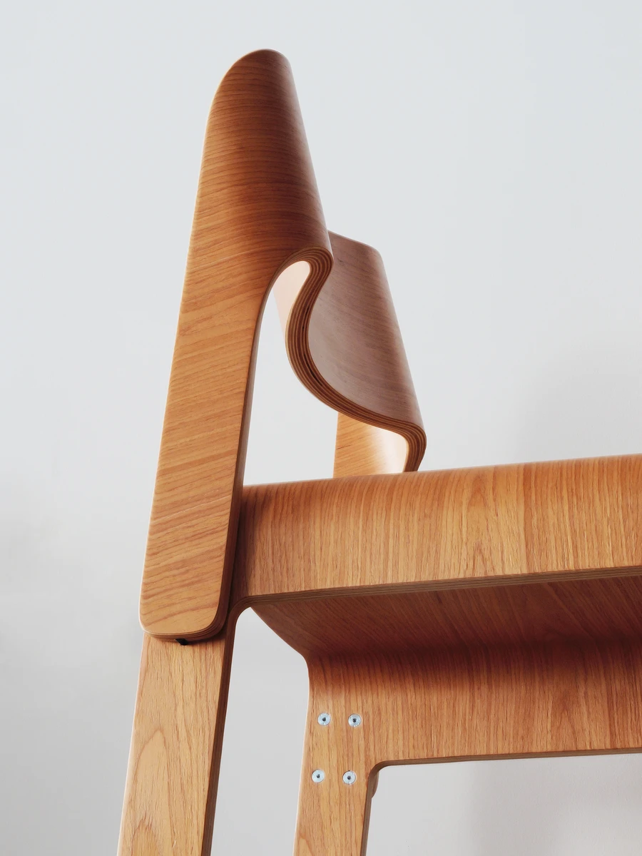 Wave Chair by Arseny Brodach, bent beech plywood chair, moulded laminated plywood, furniture design, ergonomic