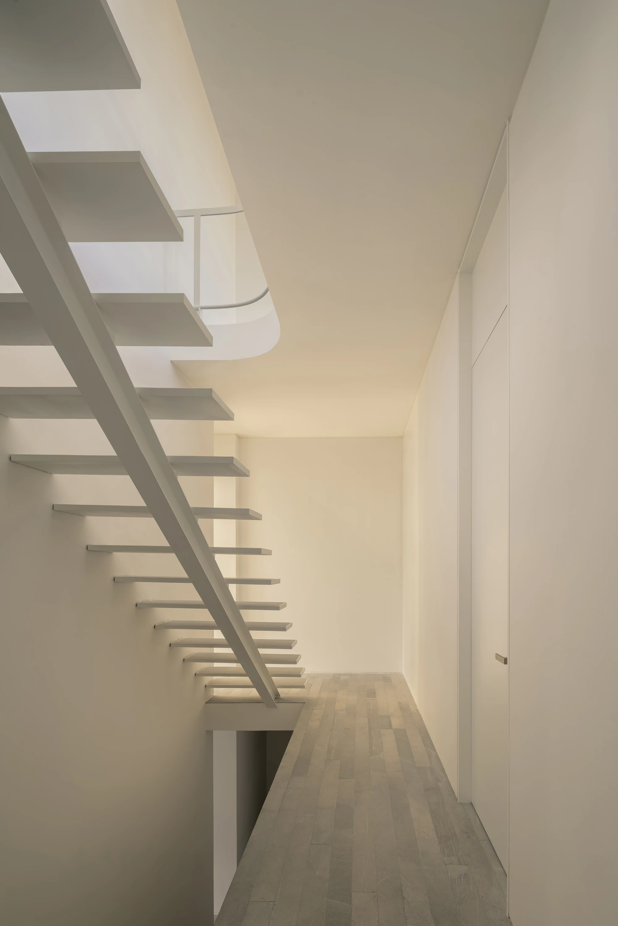 Casa Tlaloc by LÓPEZ GONZÁLEZ, Xalapa Mexico, concrete house, vertical architecture, tropical