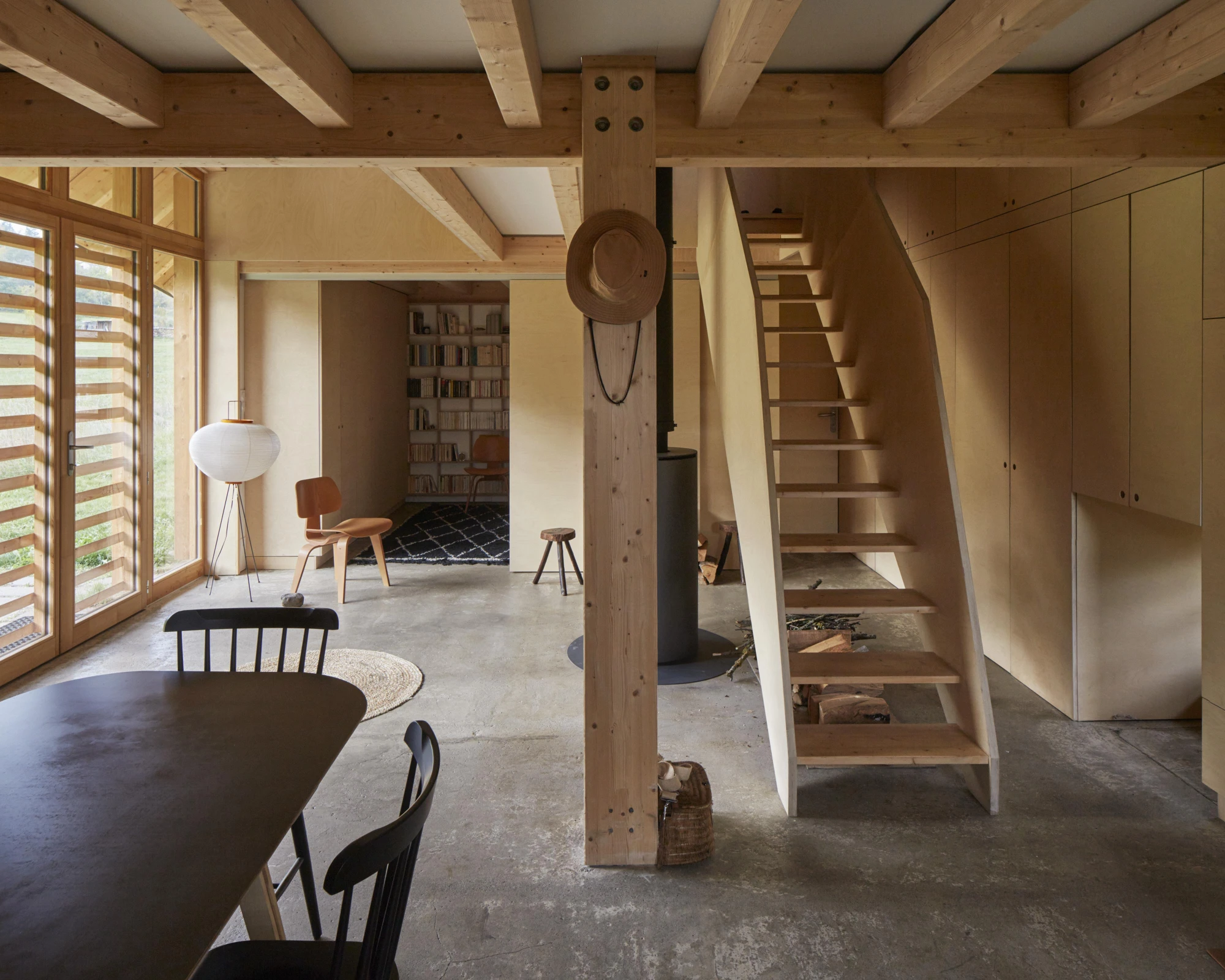 L'Onde house by arba architecture, Murat Cantal France, larch cladding zinc wave roof, rural architecture