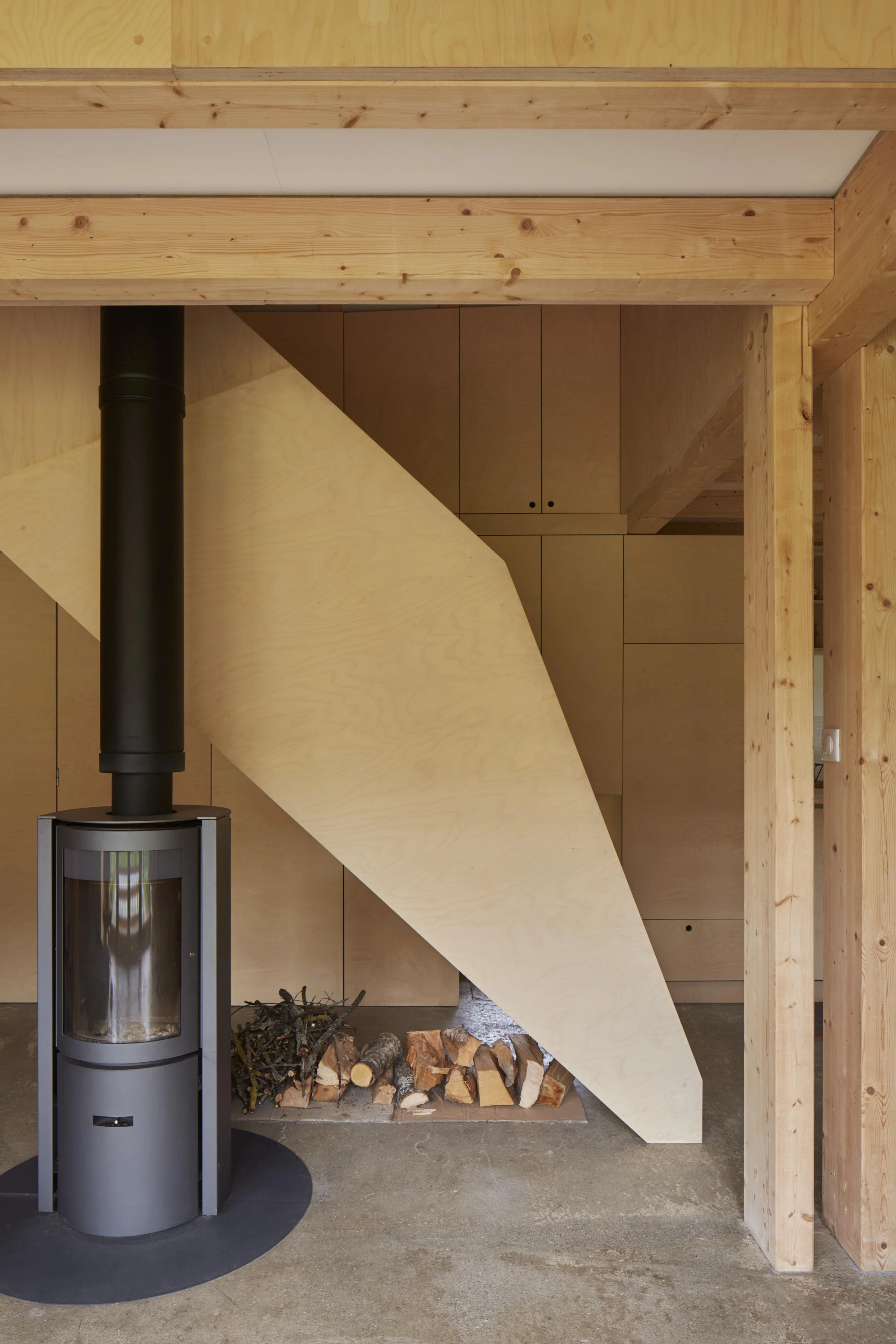 L'Onde house by arba architecture, Murat Cantal France, larch cladding zinc wave roof, rural architecture