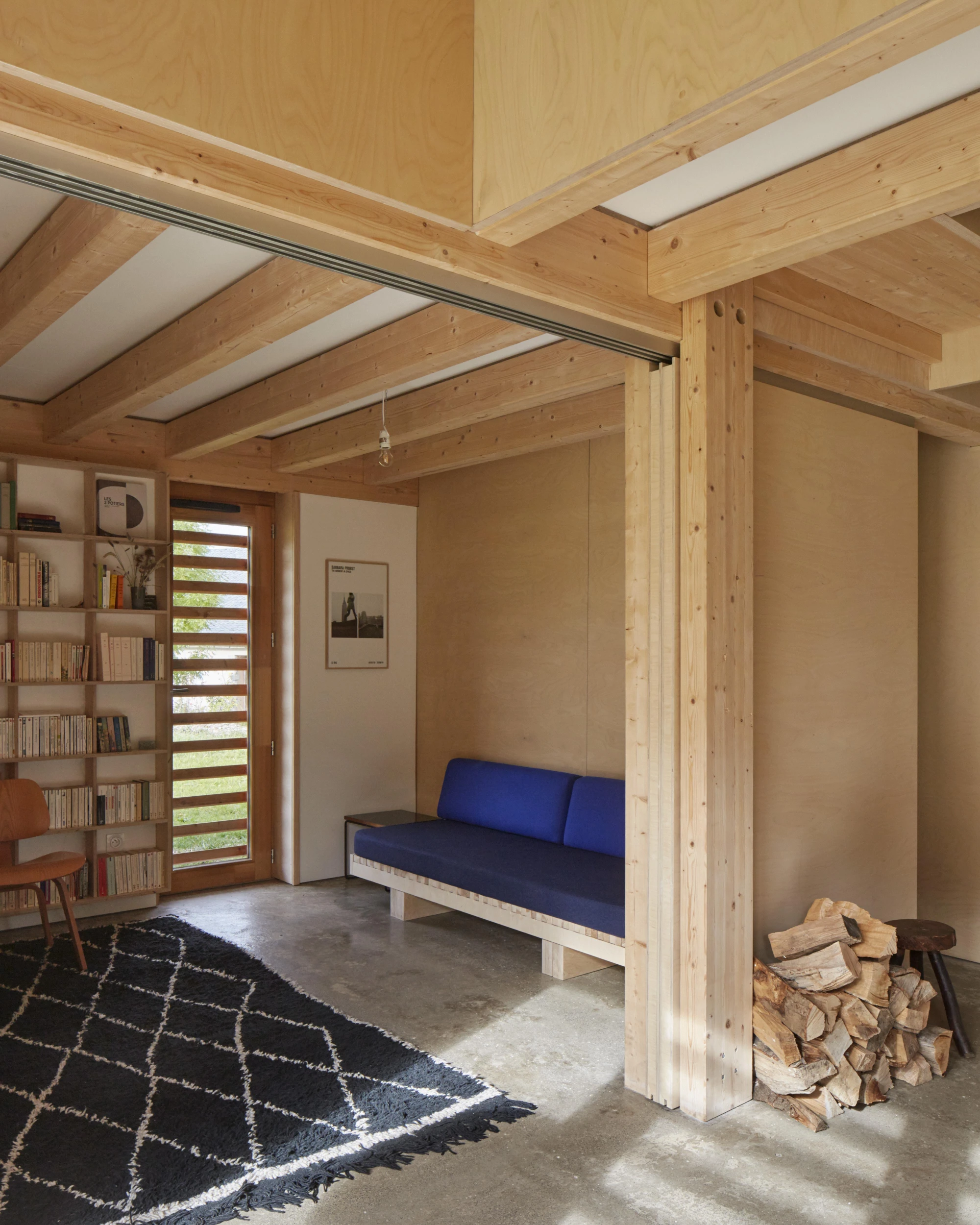 L'Onde house by arba architecture, Murat Cantal France, larch cladding zinc wave roof, rural architecture