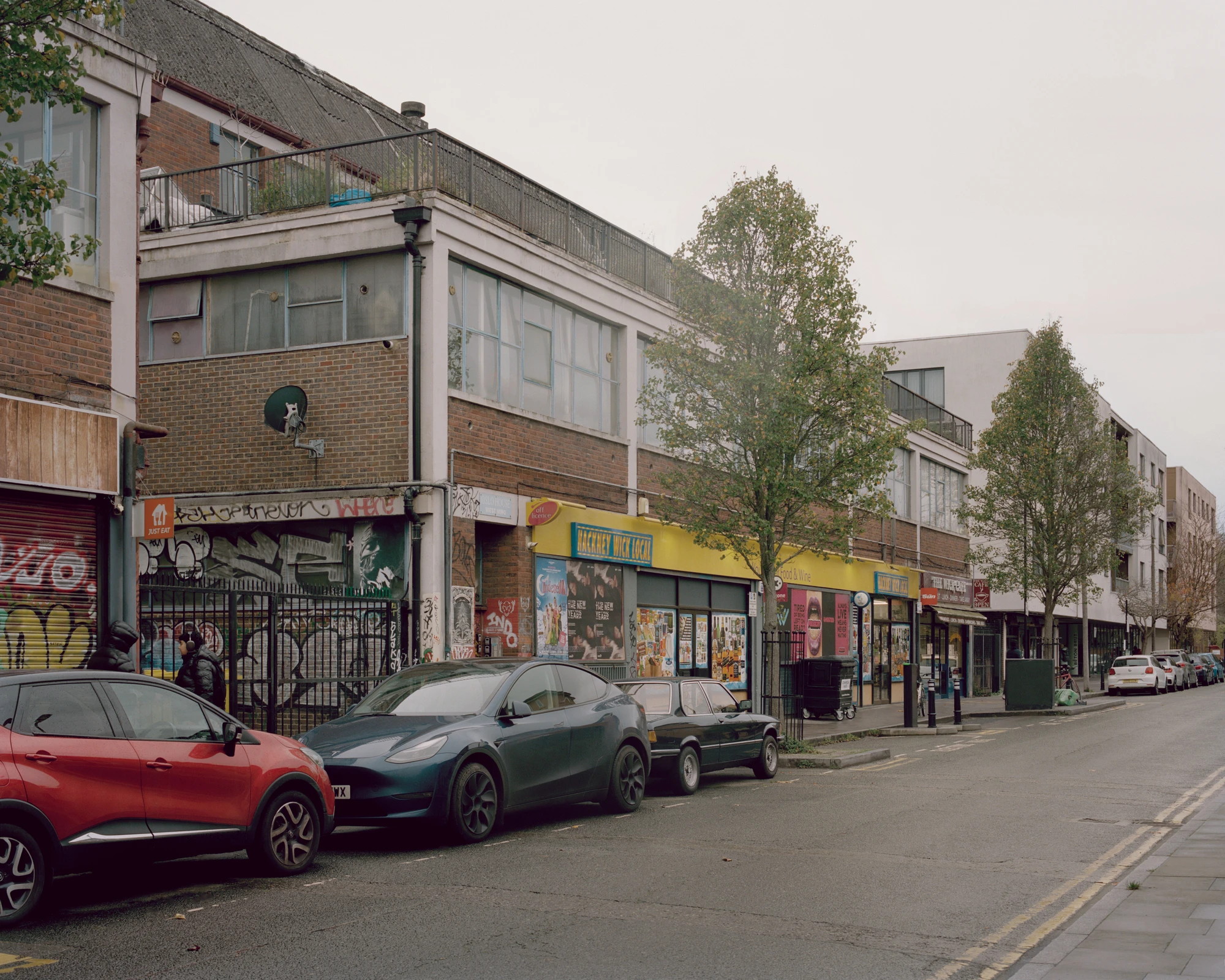 Unit 2F Hackney Wick Studio House by Mutter, London warehouse interior, jewellery studio, creative living space