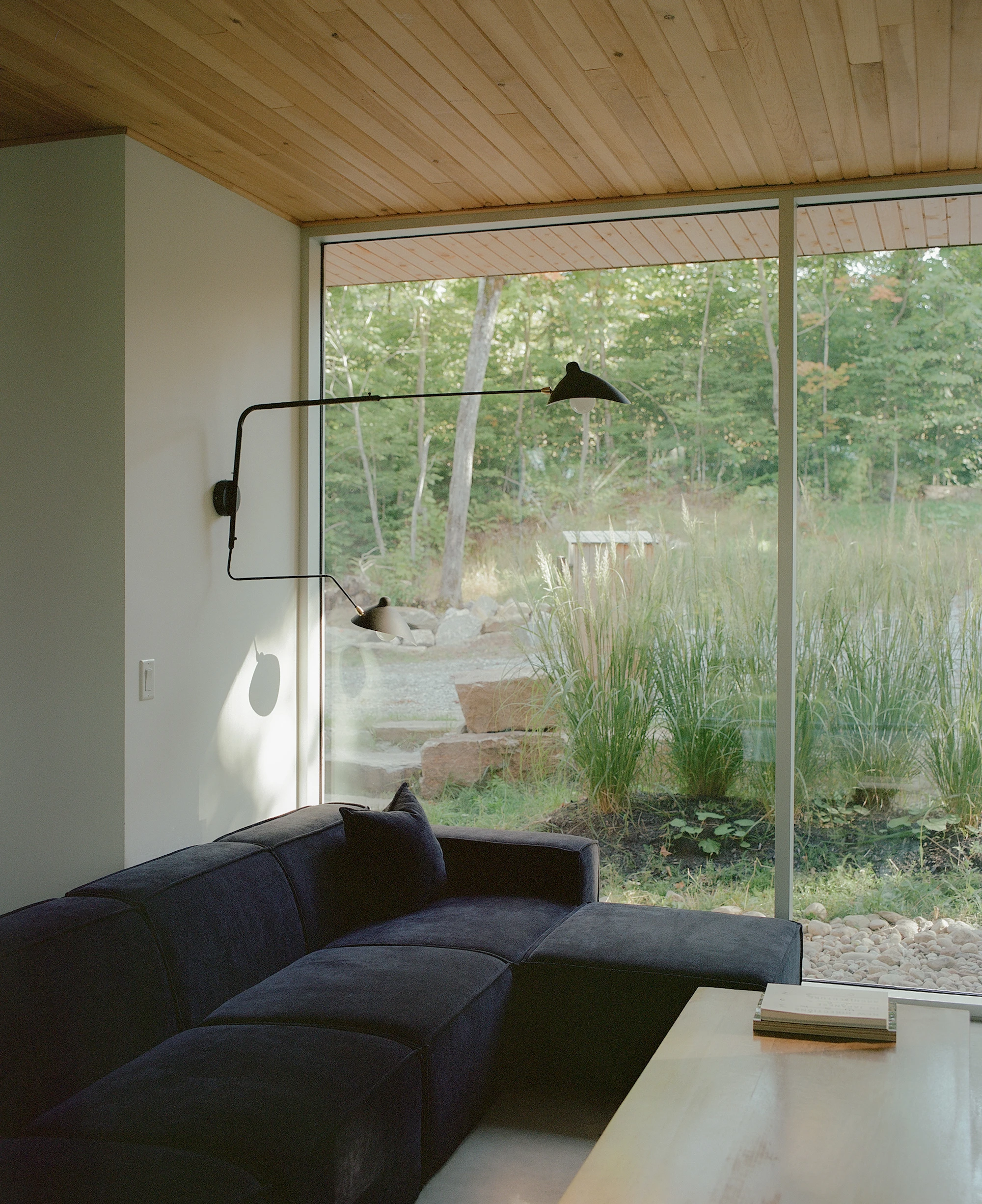 La Conception III by Nicolas Chaudier, Laurentians Quebec Canada, cedar cladding mountain house, forest architecture