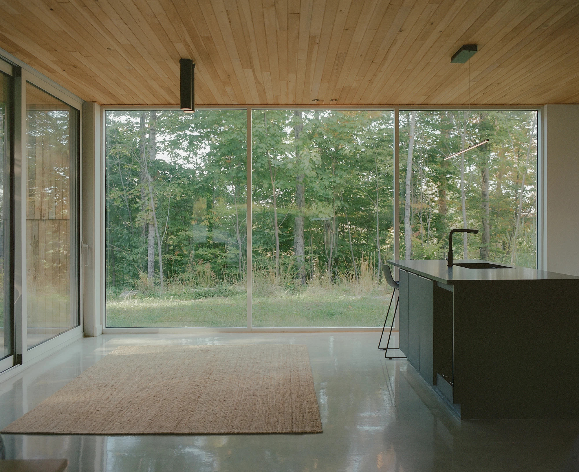 La Conception III by Nicolas Chaudier, Laurentians Quebec Canada, cedar cladding mountain house, forest architecture