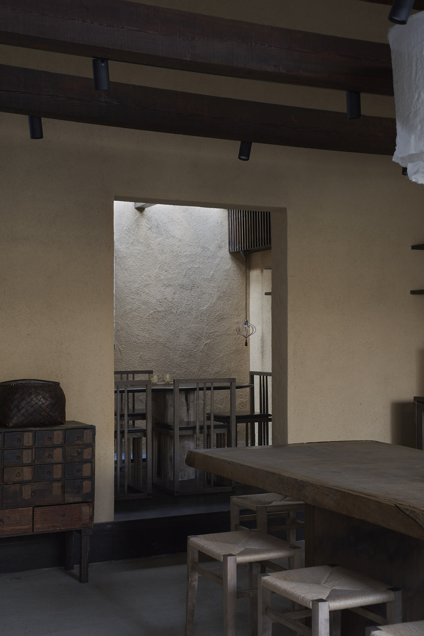 Maana Atelier in Kyoto became a Quiet Space for Craft and Gathering