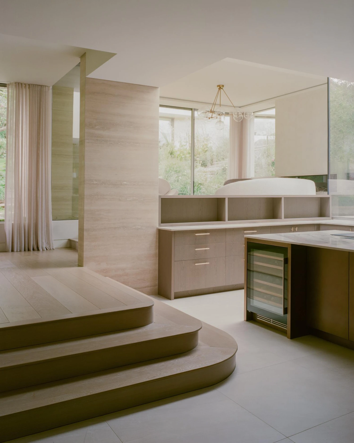 The Space Between by Matthew Giles Architects, London, Highgate, residential retrofit, Lorenzo Zandri, London Guide