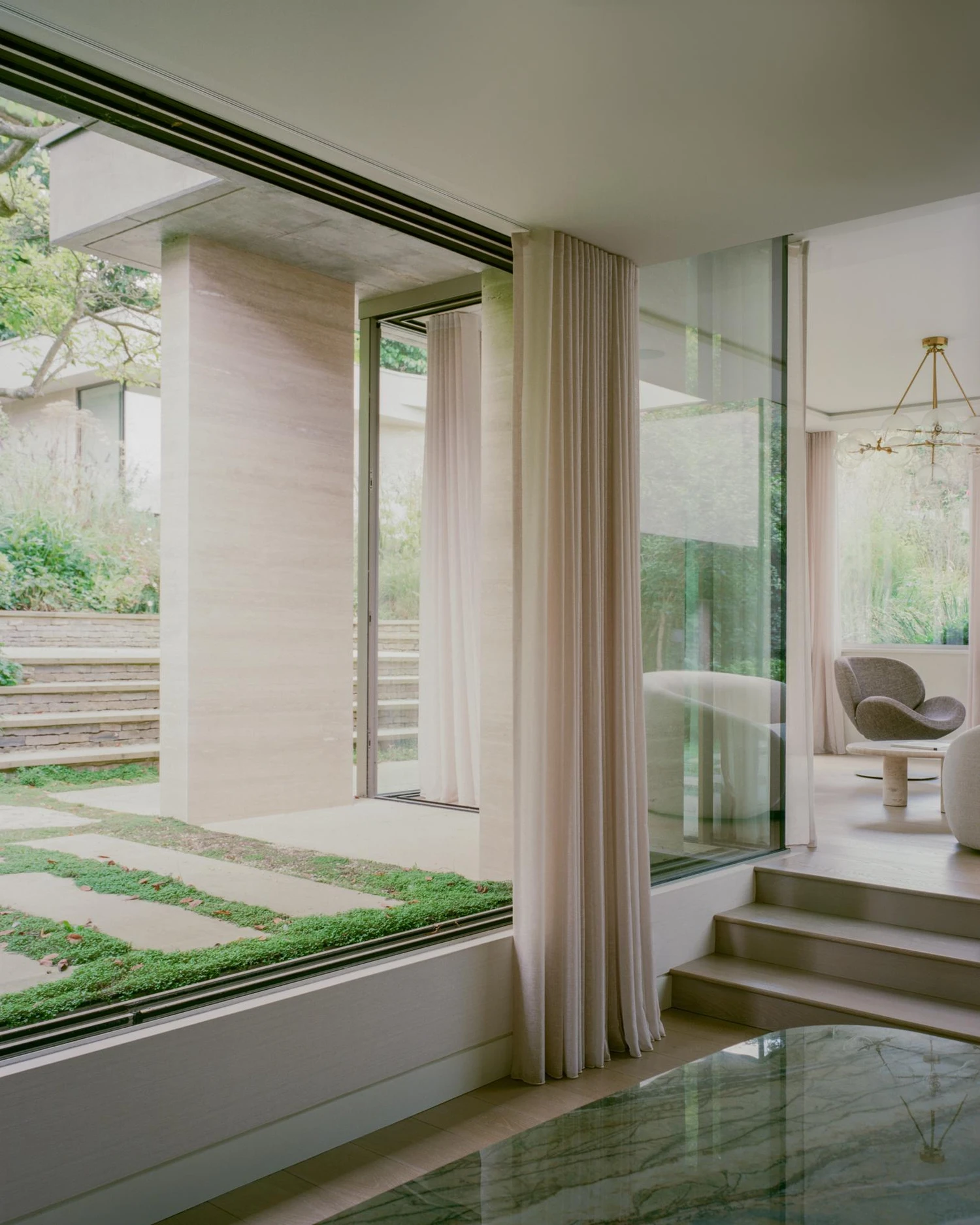 The Space Between by Matthew Giles Architects, London, Highgate, residential retrofit, Lorenzo Zandri, London Guide