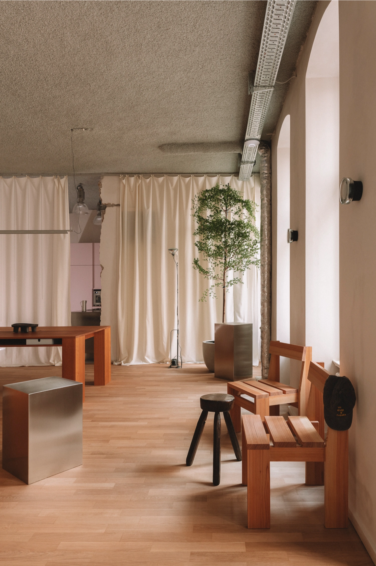 Torstraße 220 by YONT, berlin guide, music label, interior design