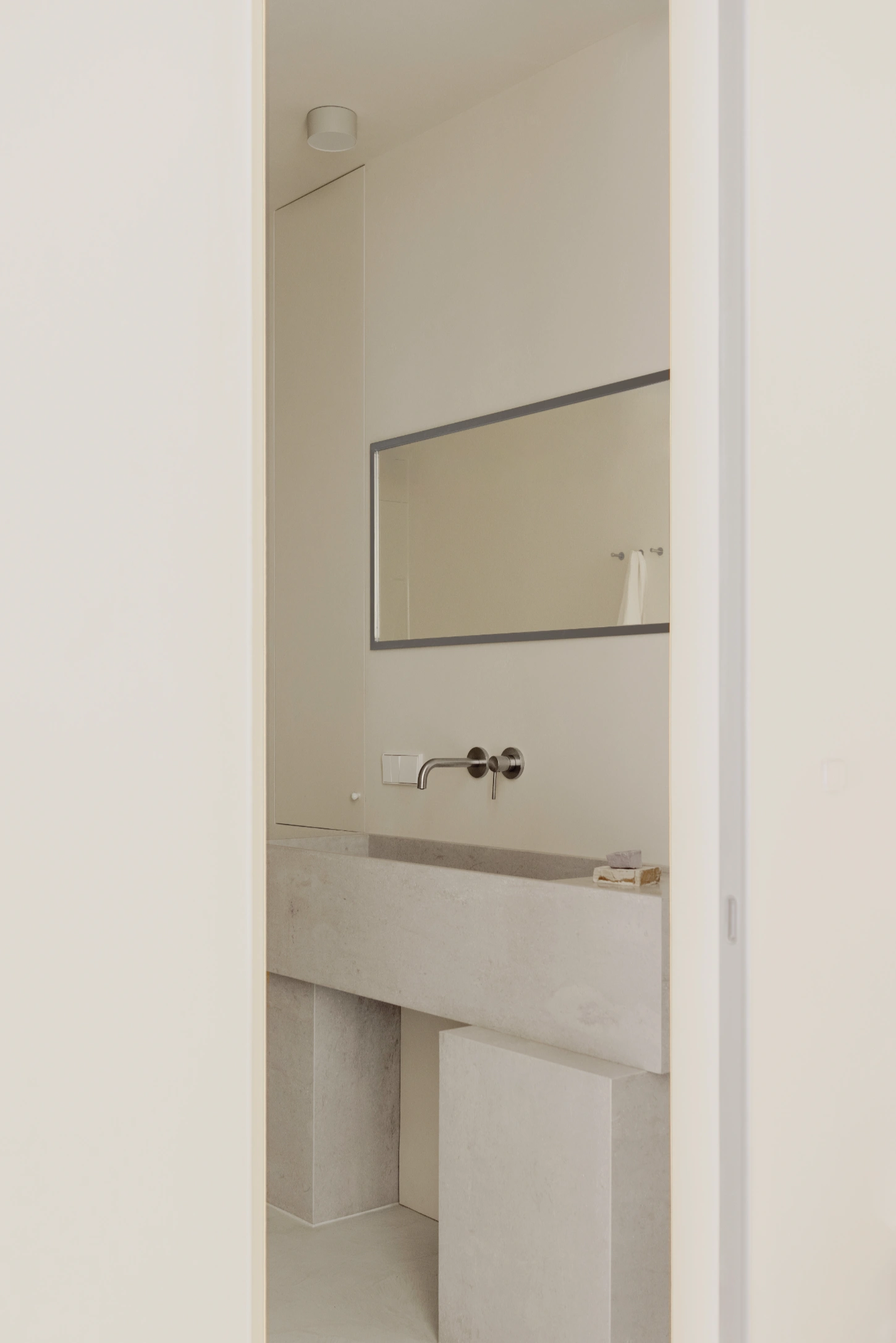 Blondie Space by Vlad Kudin reimagines compact living as an exploration of openness and restraint