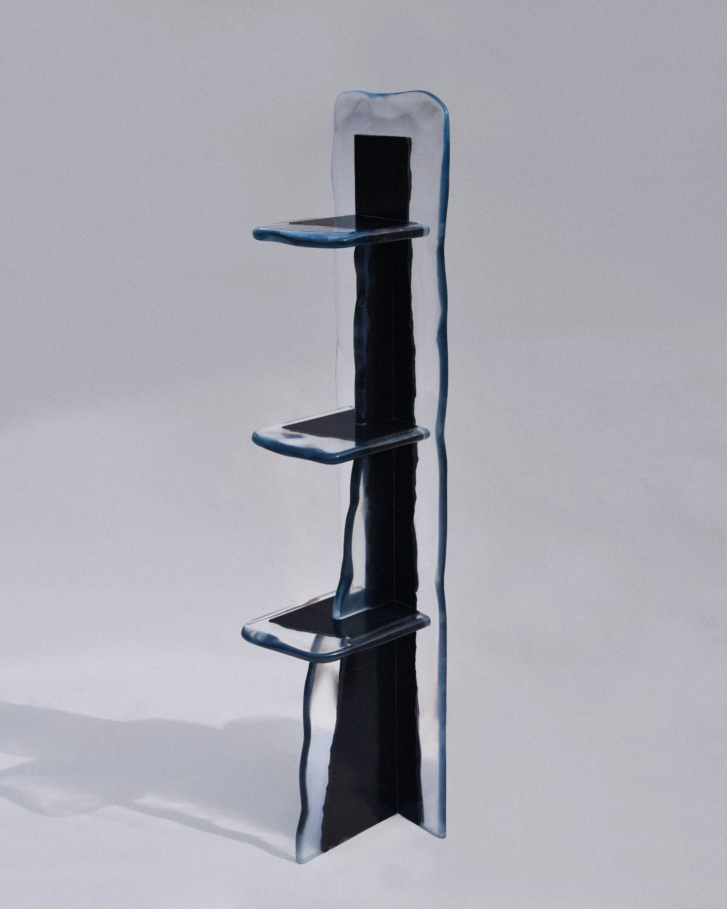 FICT STUDIO’s Fragment series are marble fragments immersed in resin and polished into solid, sculptural forms