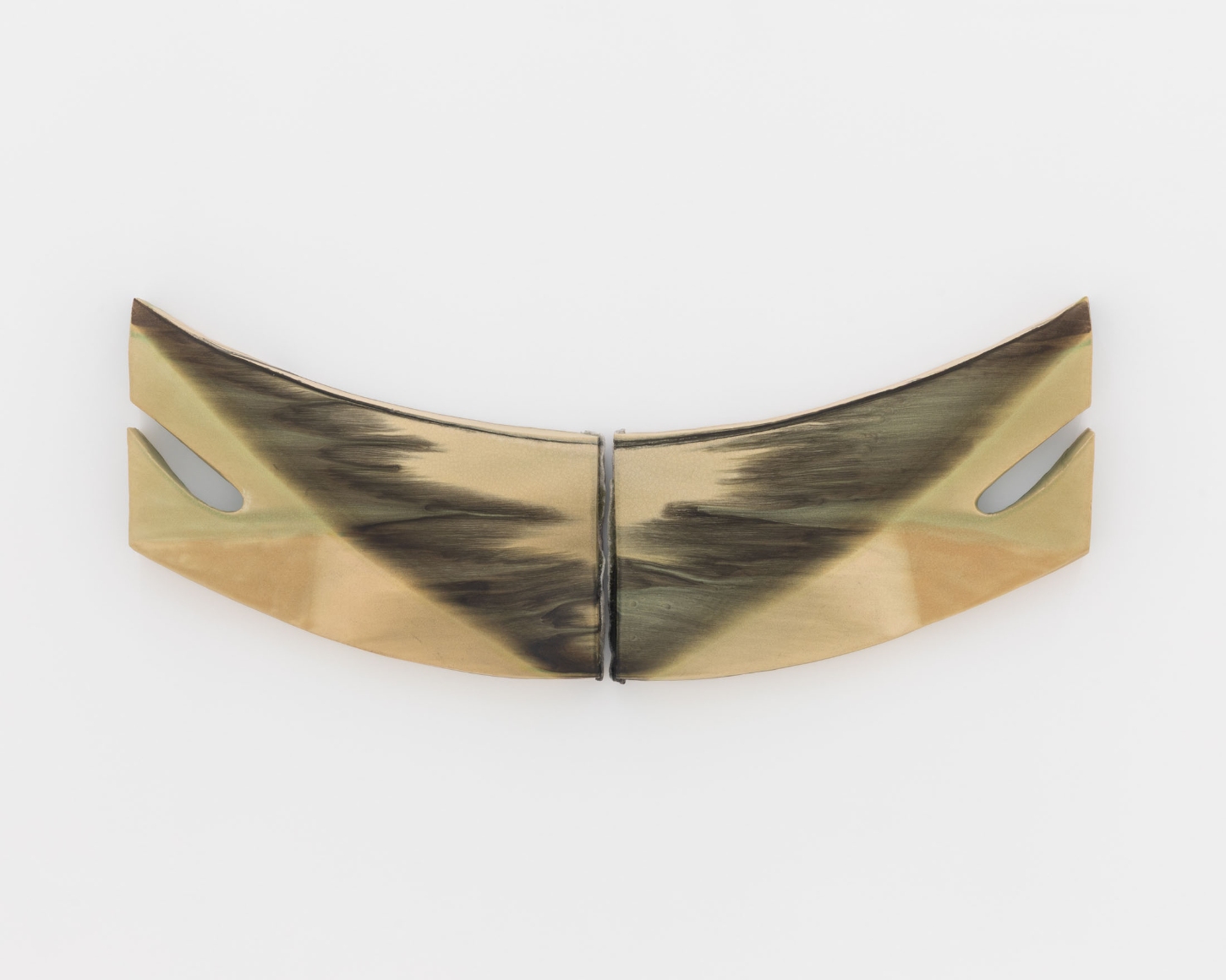 Chris Sharp Gallery opens in Los Angeles with CrossLypka, where form blurs into clarity and ambiguity ceramic exhibition