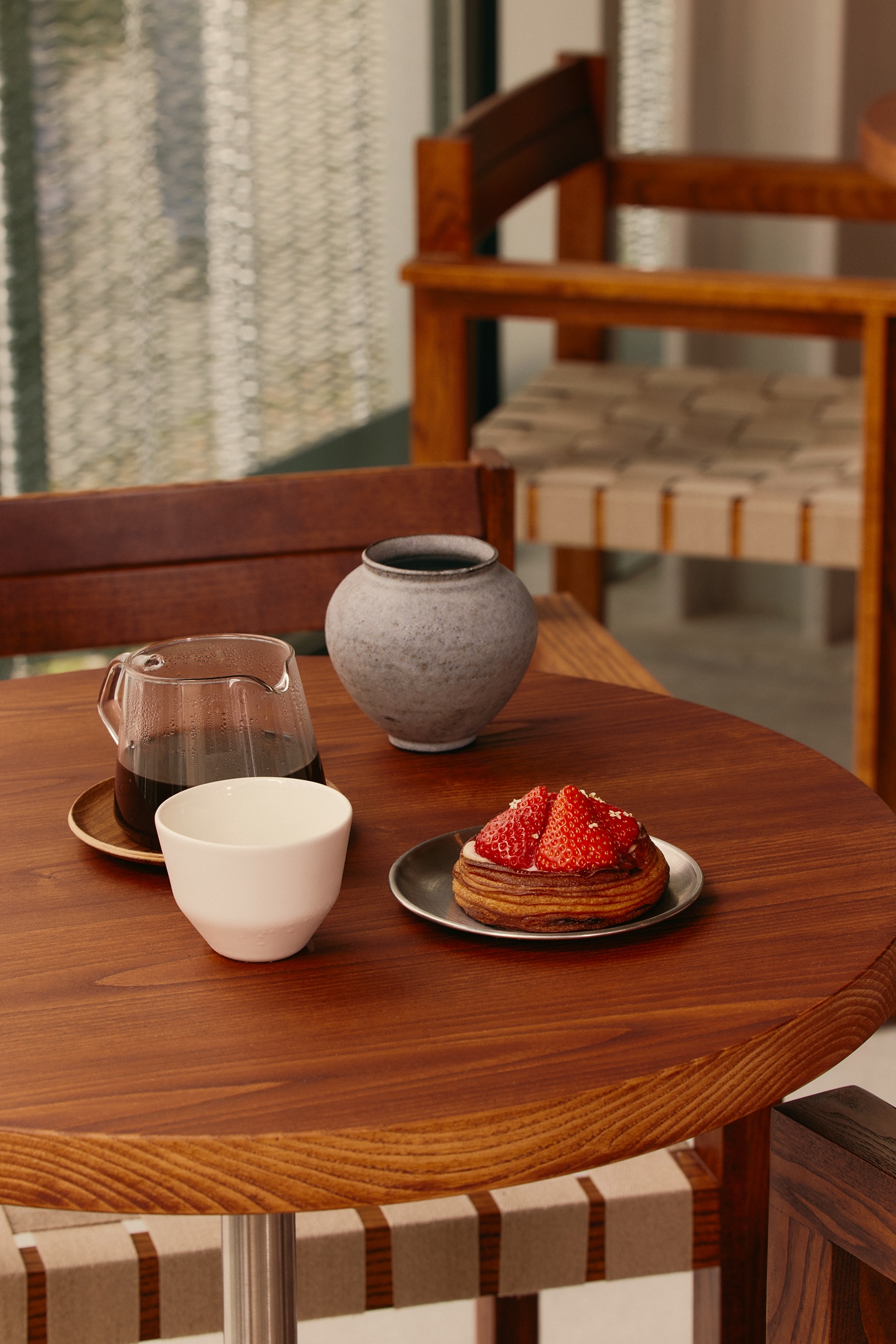 Acid Café opens its second outpost in Berlin, with a quietly refined interior by Studio Plantea