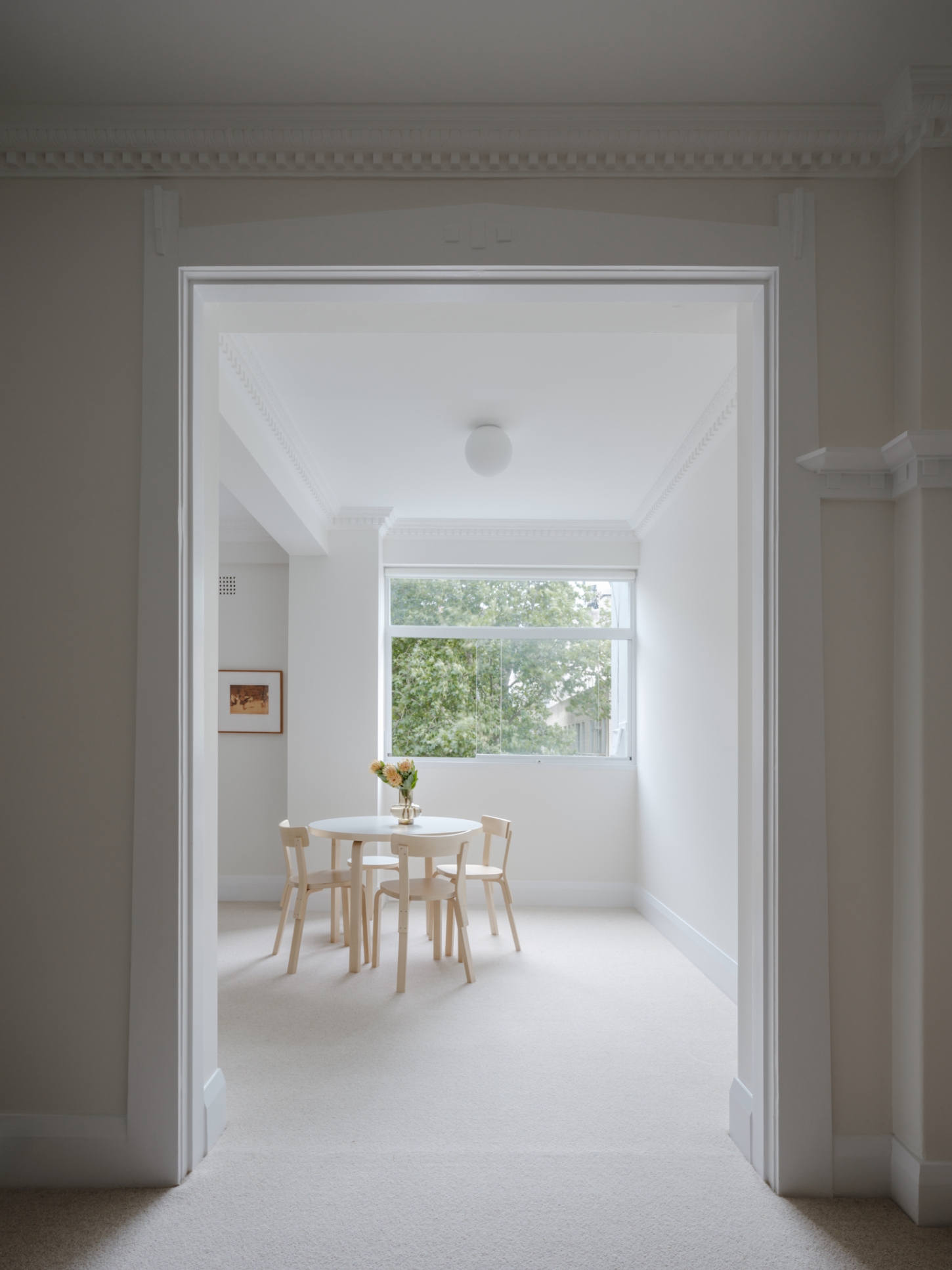 Onslow Gardens Apartment by Youssofzay Hart