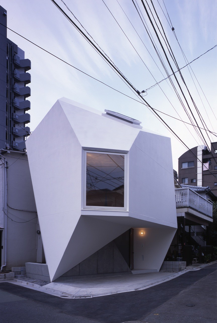 Reflection of Mineral by Atelier Tekuto, japan, architecture, house, minimalism, white
