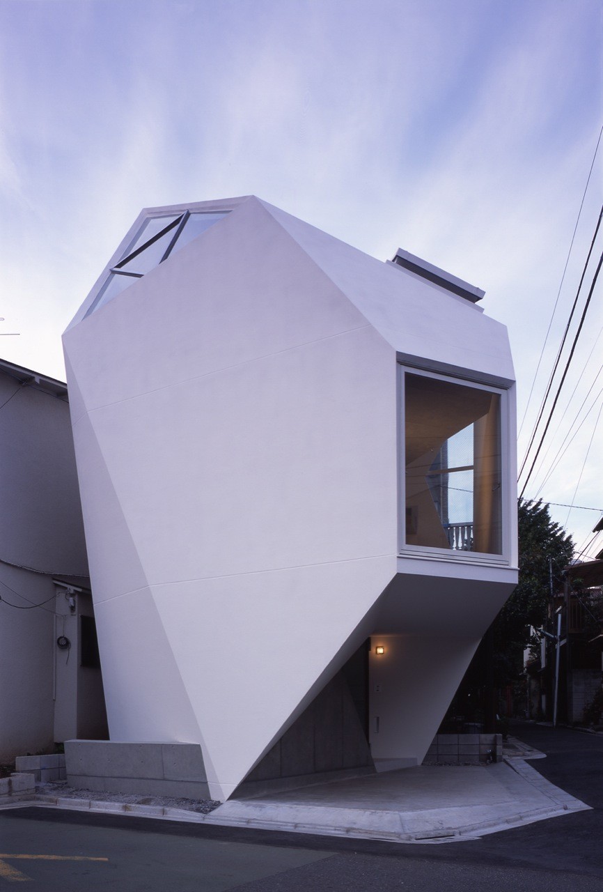 Reflection of Mineral by Atelier Tekuto, japan, architecture, house, minimalism, white