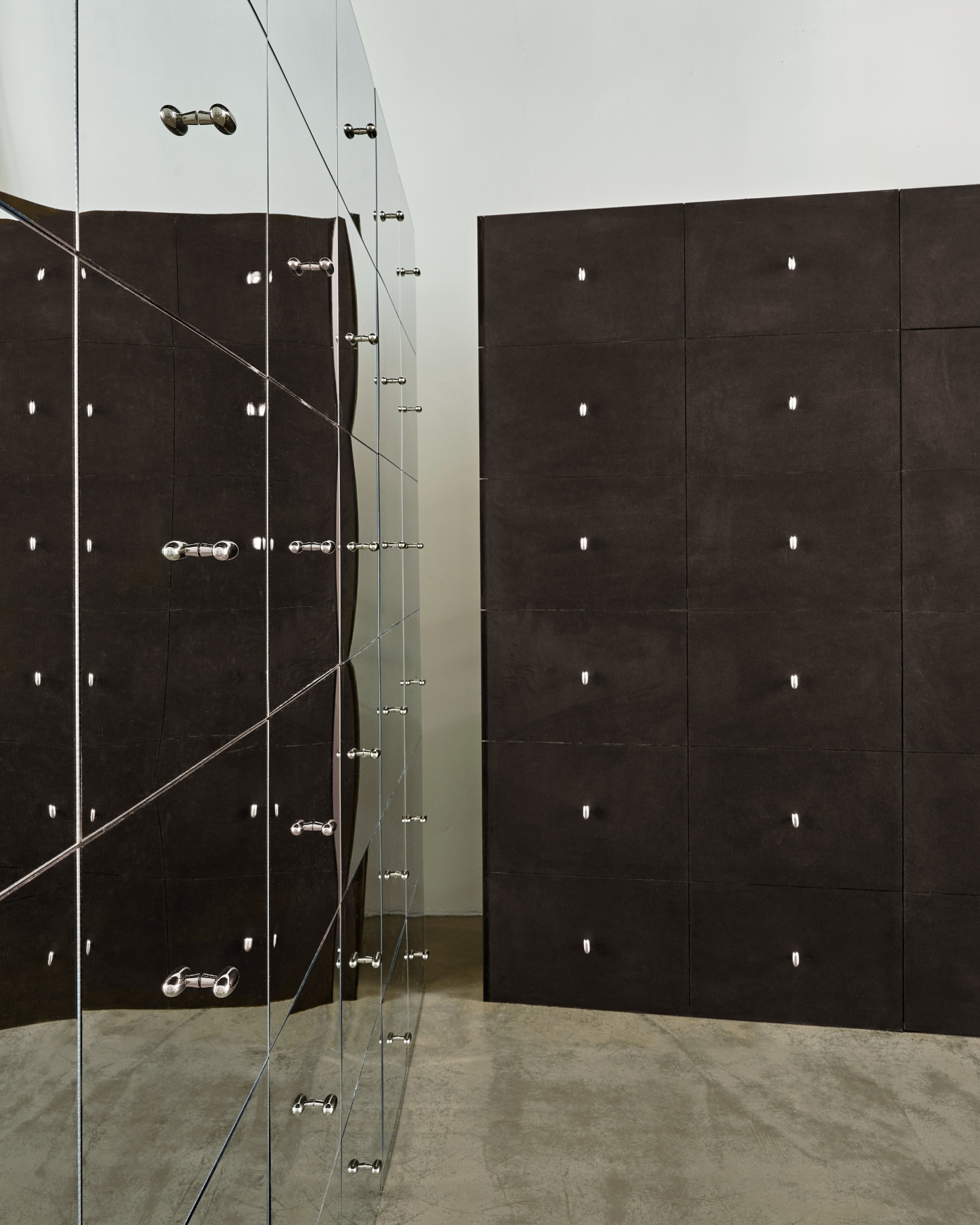 Spaces Within exhibition by Daniel Kutlesovski, design, aluminium, minimalism, interiors