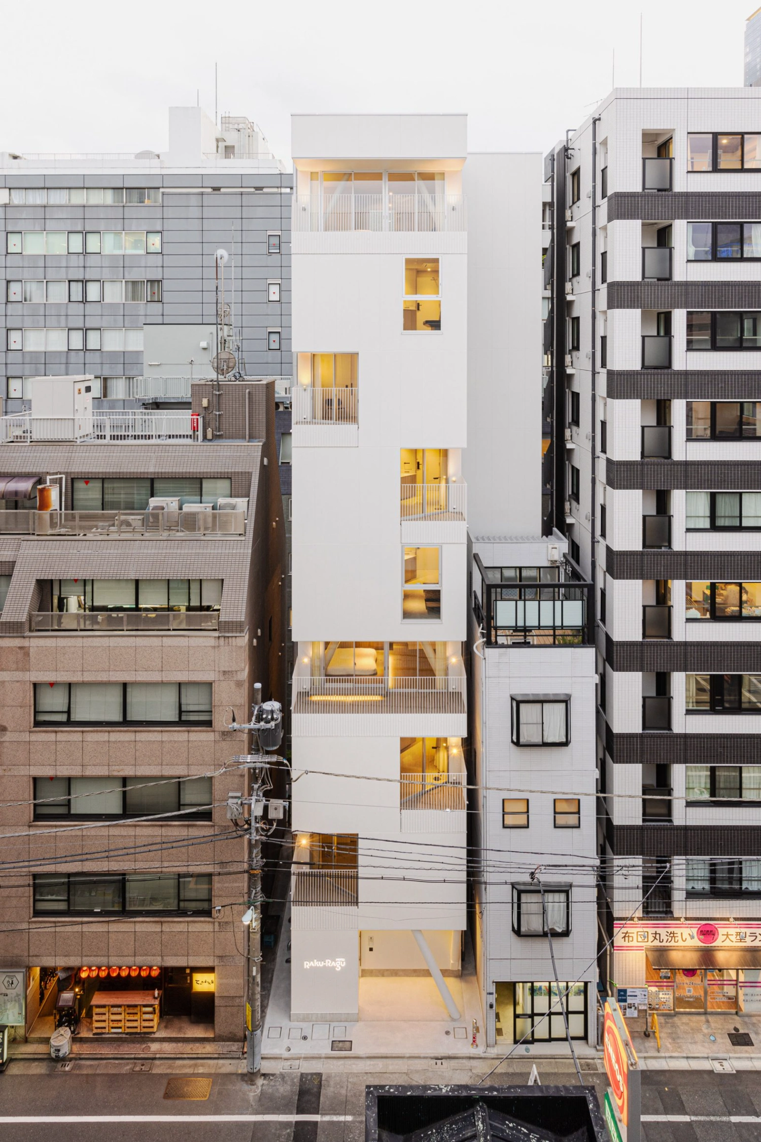 Hotel Rakuragu by Kooo Architects, japan, architecture, hotel, interiors, minimalism